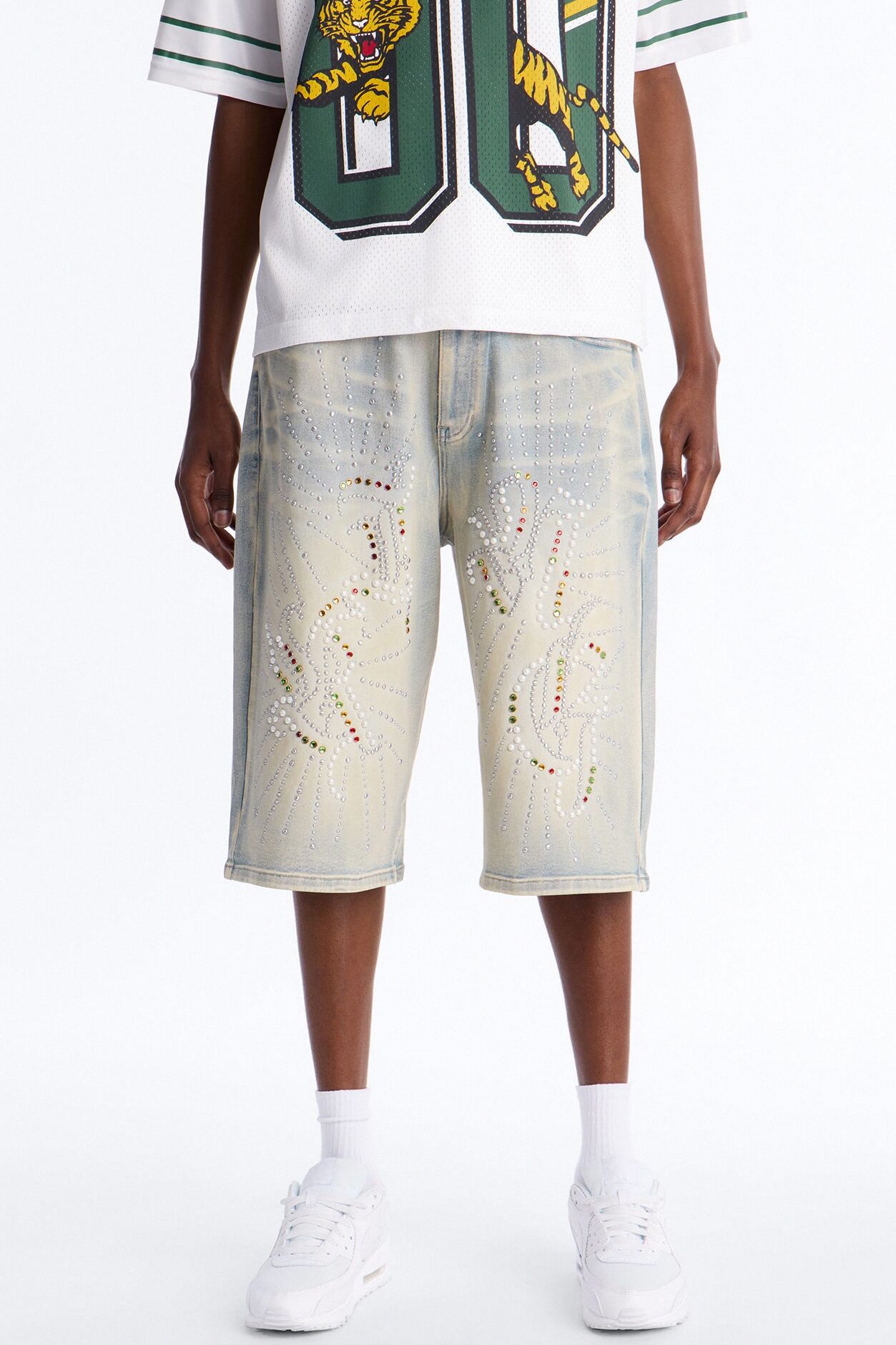 Baggy Urban Jeweled Denim Short - Light Wash