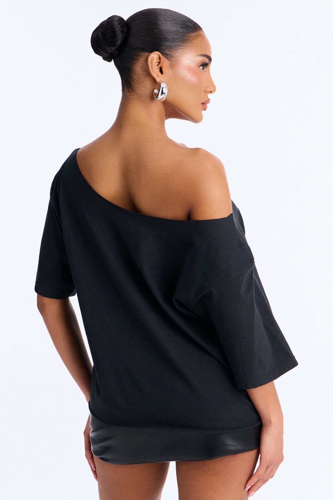 Youngboy Off Shoulder Chain Tee - Black