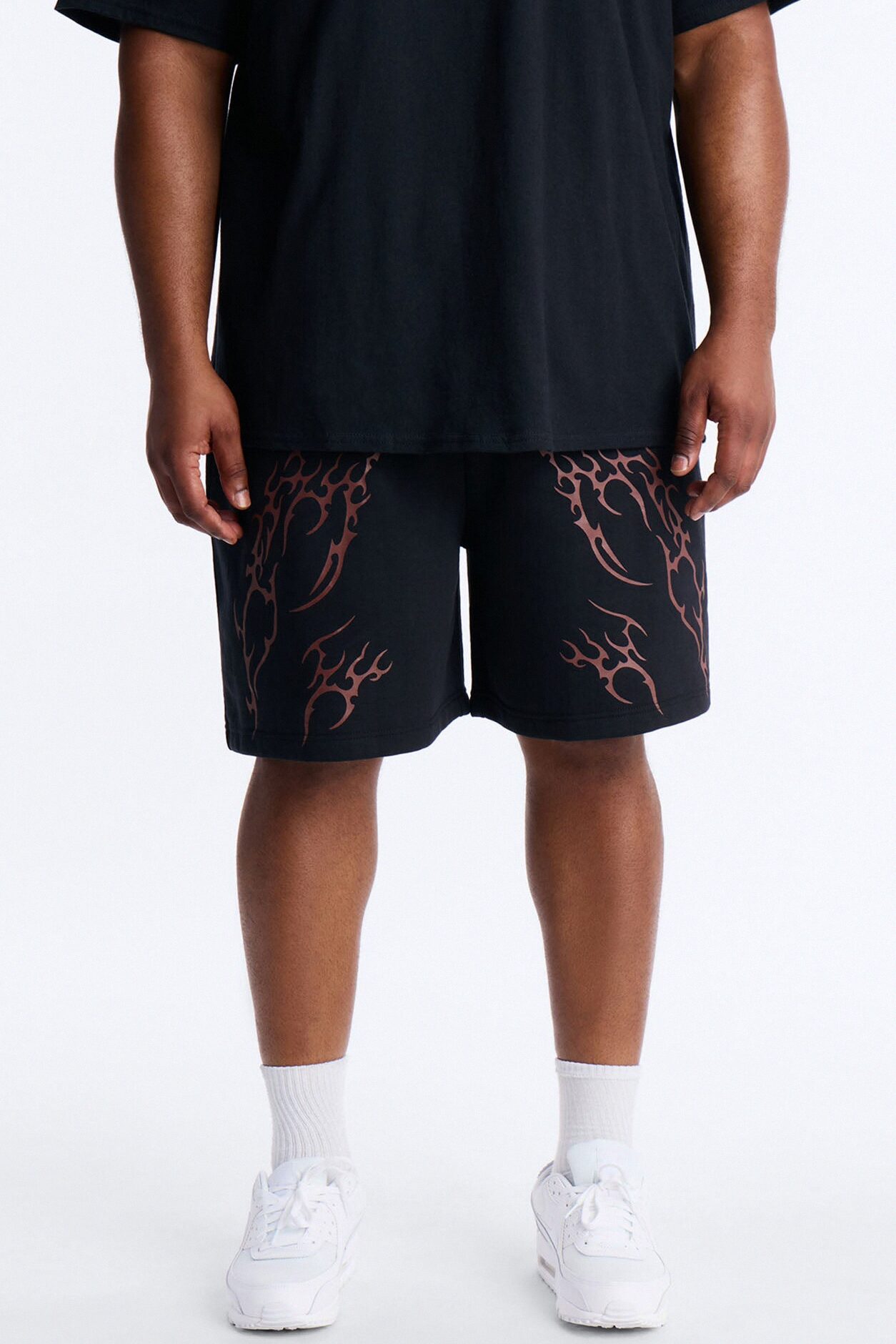Eternal Fire Sweatshorts - Black