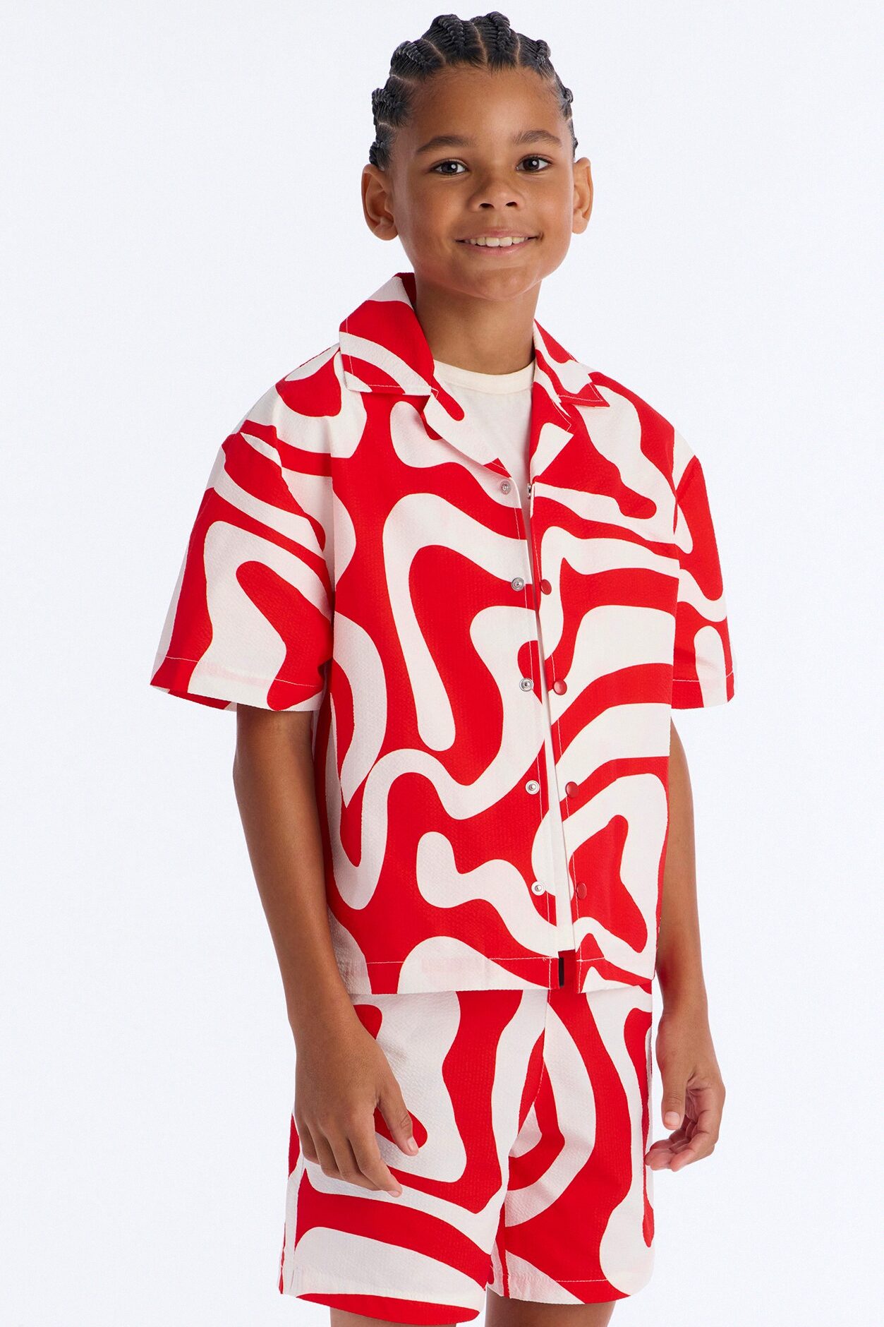 Mini Relaxed Groovy Abstract Printed Seersucker Cuban Collar Button Up Shirt - Red