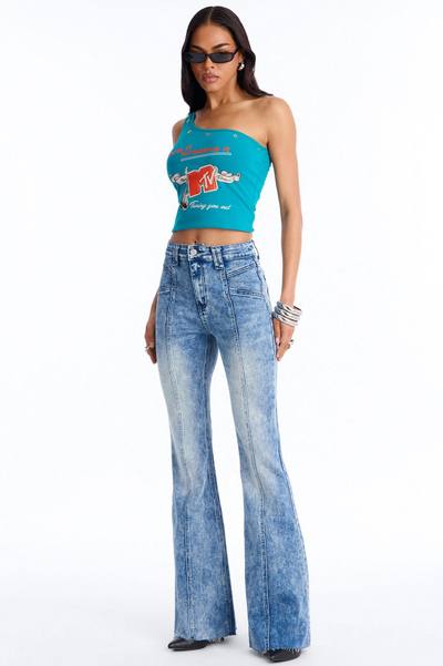 Can't Blame Them Stretch Flare Jeans - Medium Wash
