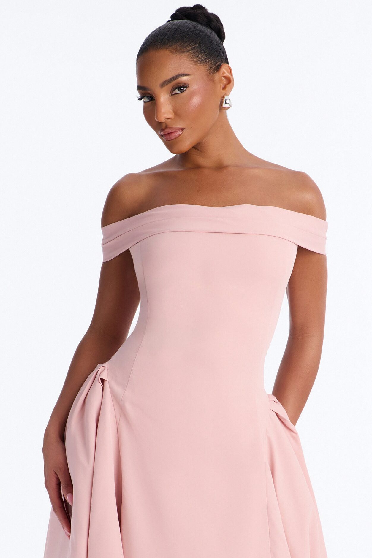 Chelsea Off Shoulder Pleated Midi Dress - Mauve