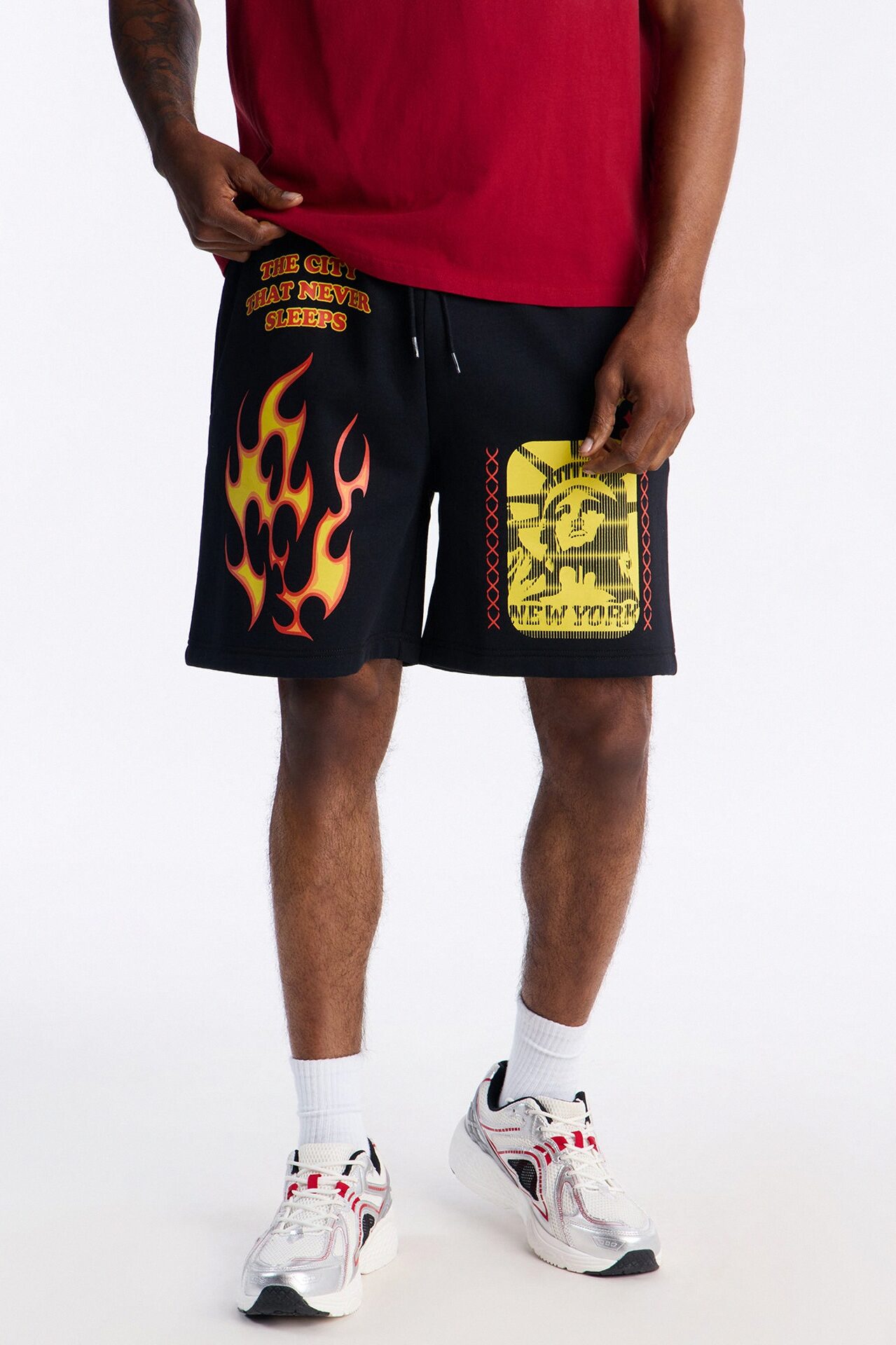 The City That Never Sleeps NYC Sweatshorts - Black