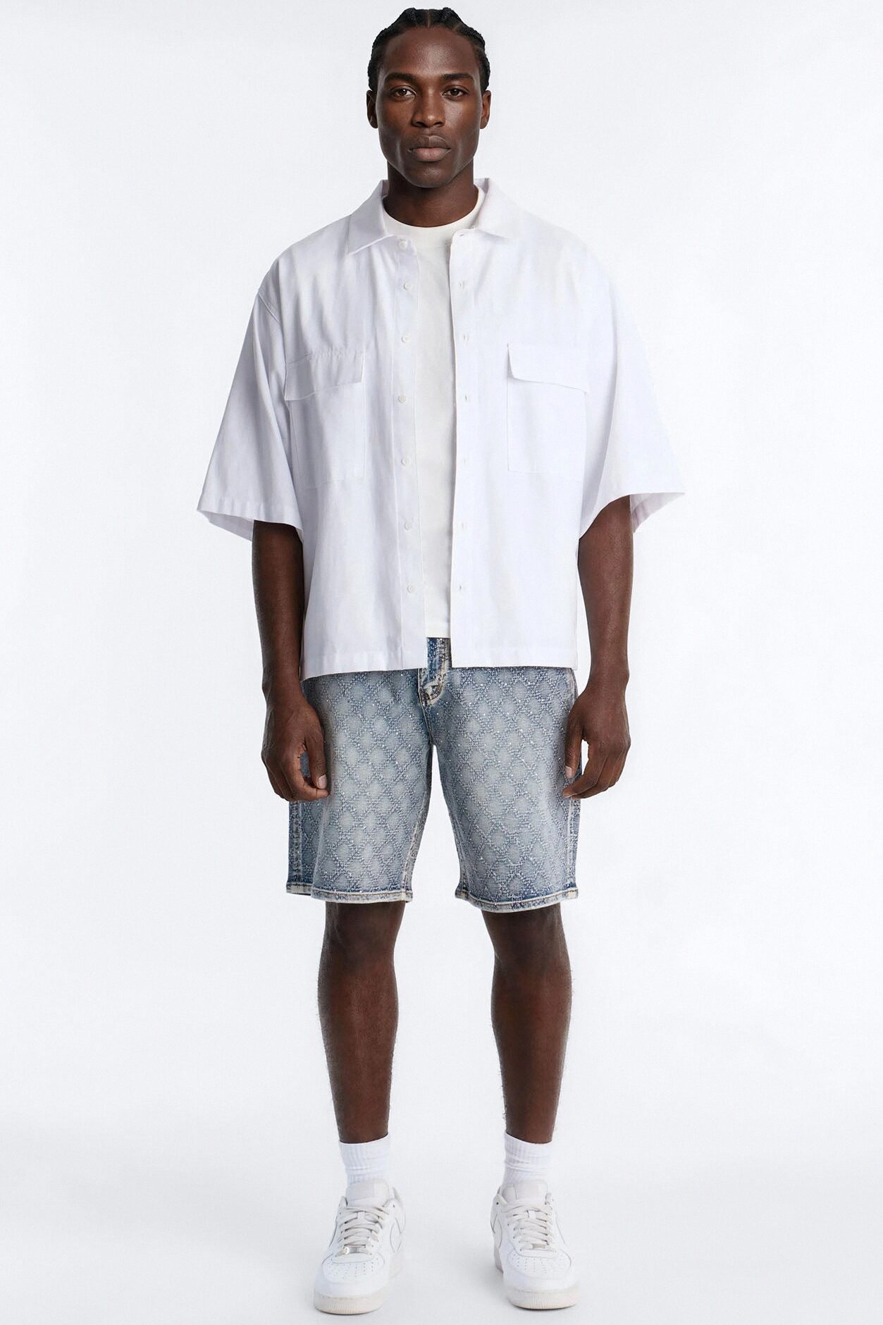 I Be Jeweled Relaxed Denim Short - Light Blue Wash