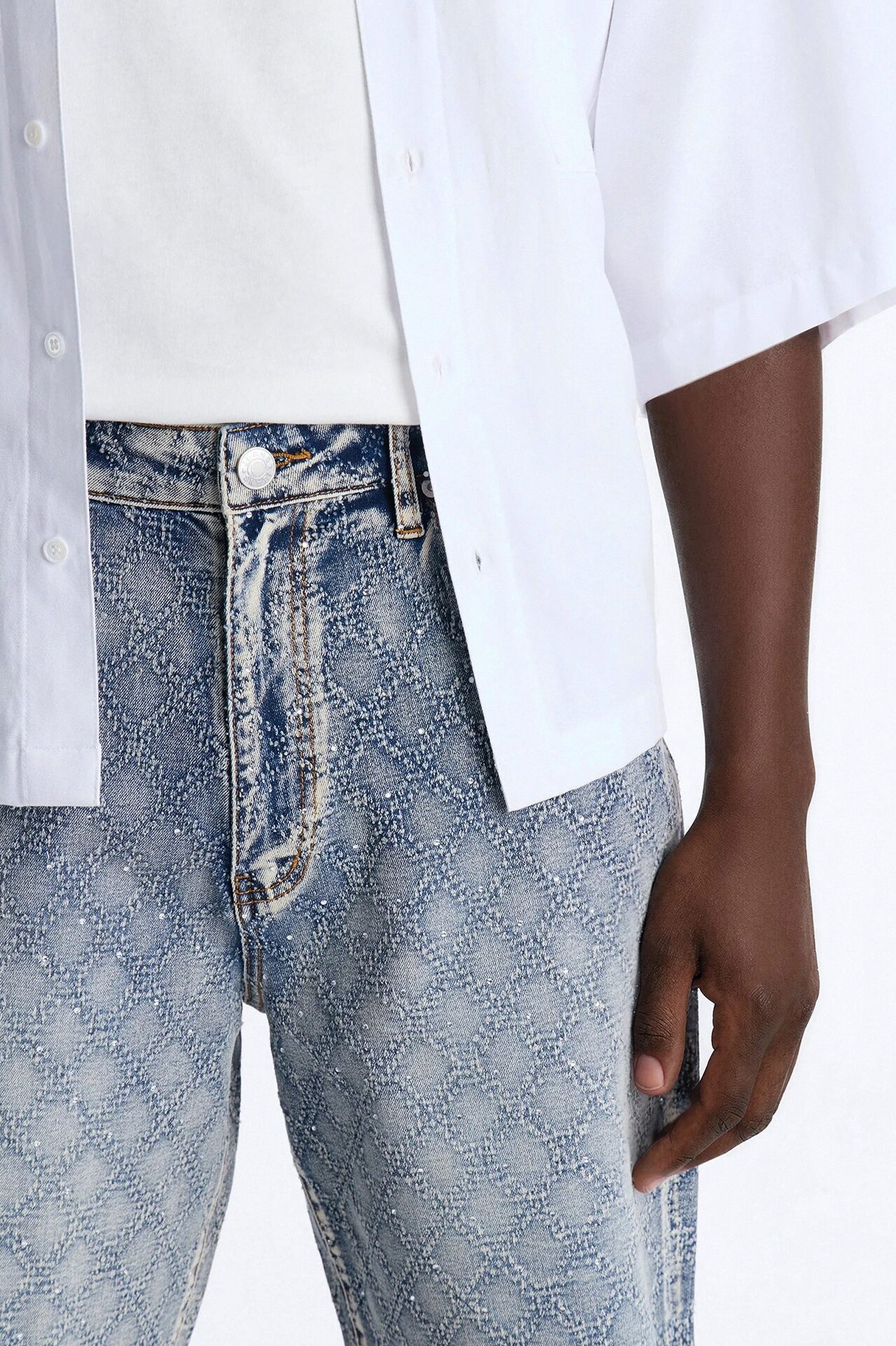 I Be Jeweled Relaxed Denim Short - Light Blue Wash