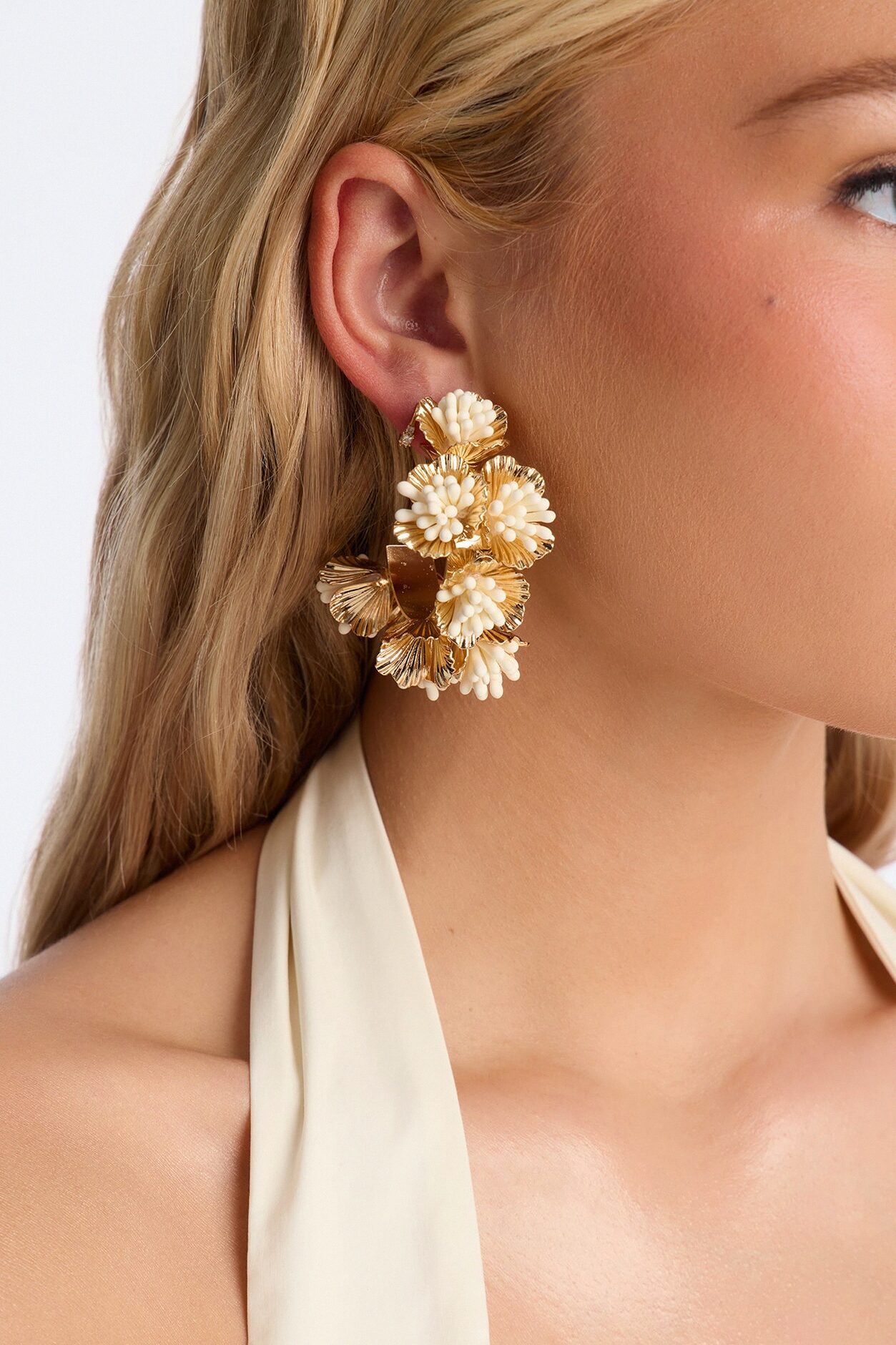 Favorite Season Floral Hoop Earrings - Gold/combo