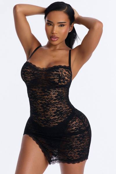 Carry Me Lace Underwire Babydoll - Black