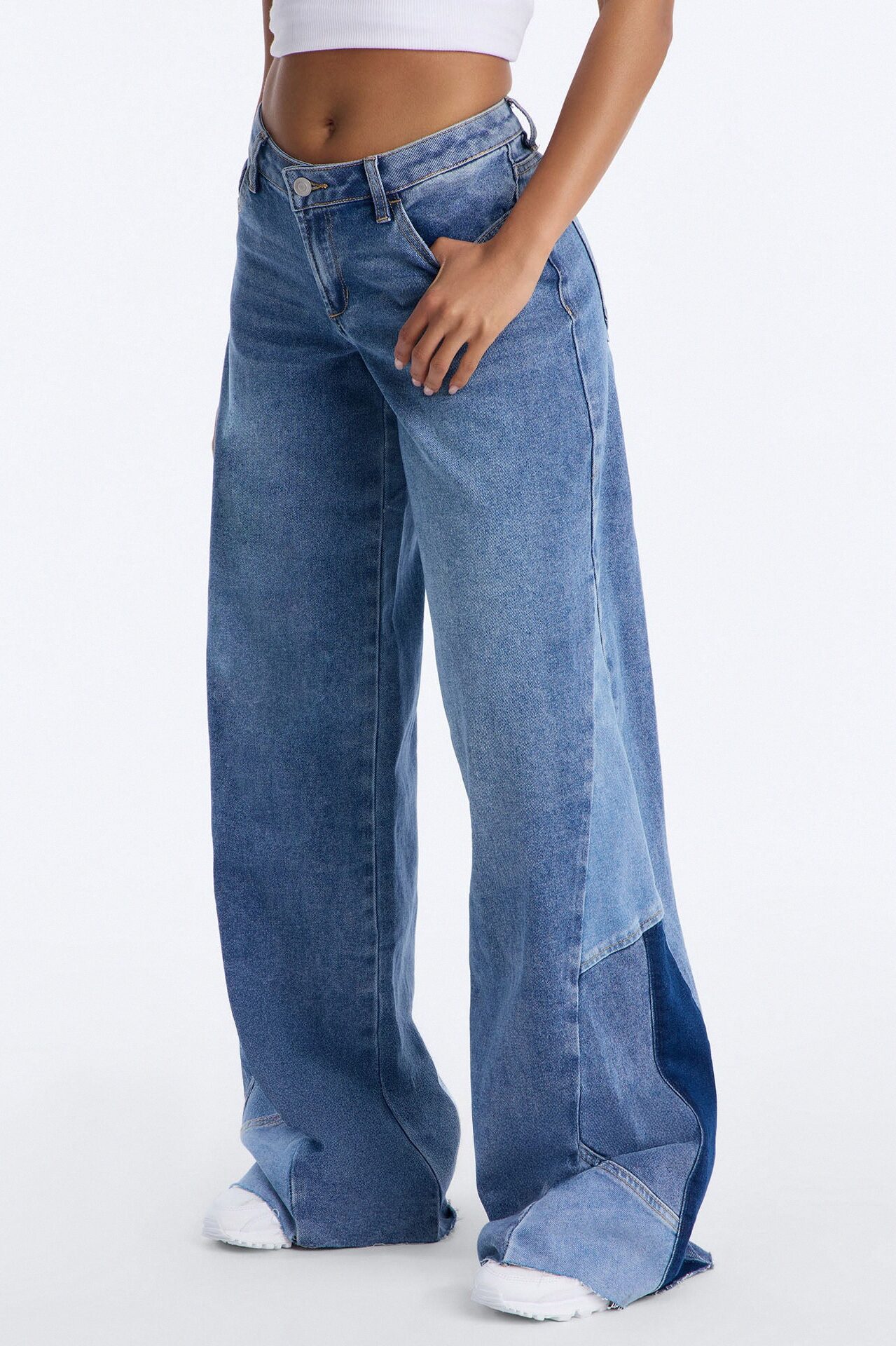 Sun Valley Two Tone Wide Leg Jeans - Medium Wash