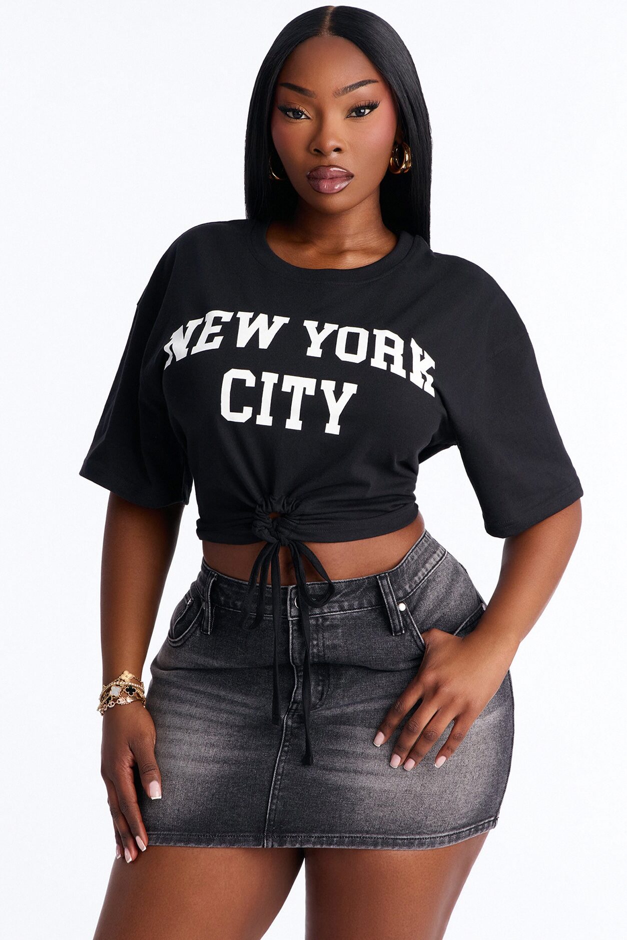 New York City Key Hole Cropped Tee - Black