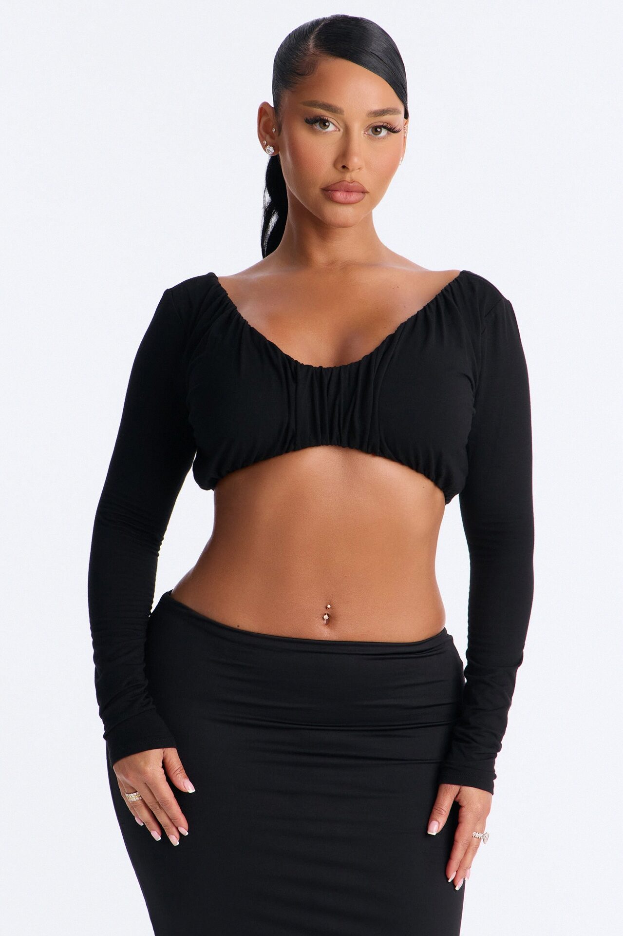 Skye Ruched Scoop Neck Long Sleeve Crop Top - Black