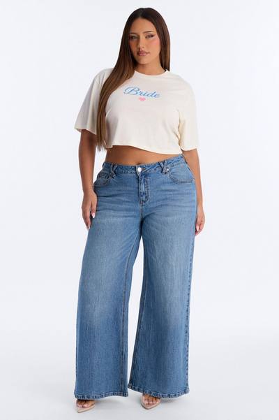Bride Vibes Cropped Tee - Cream