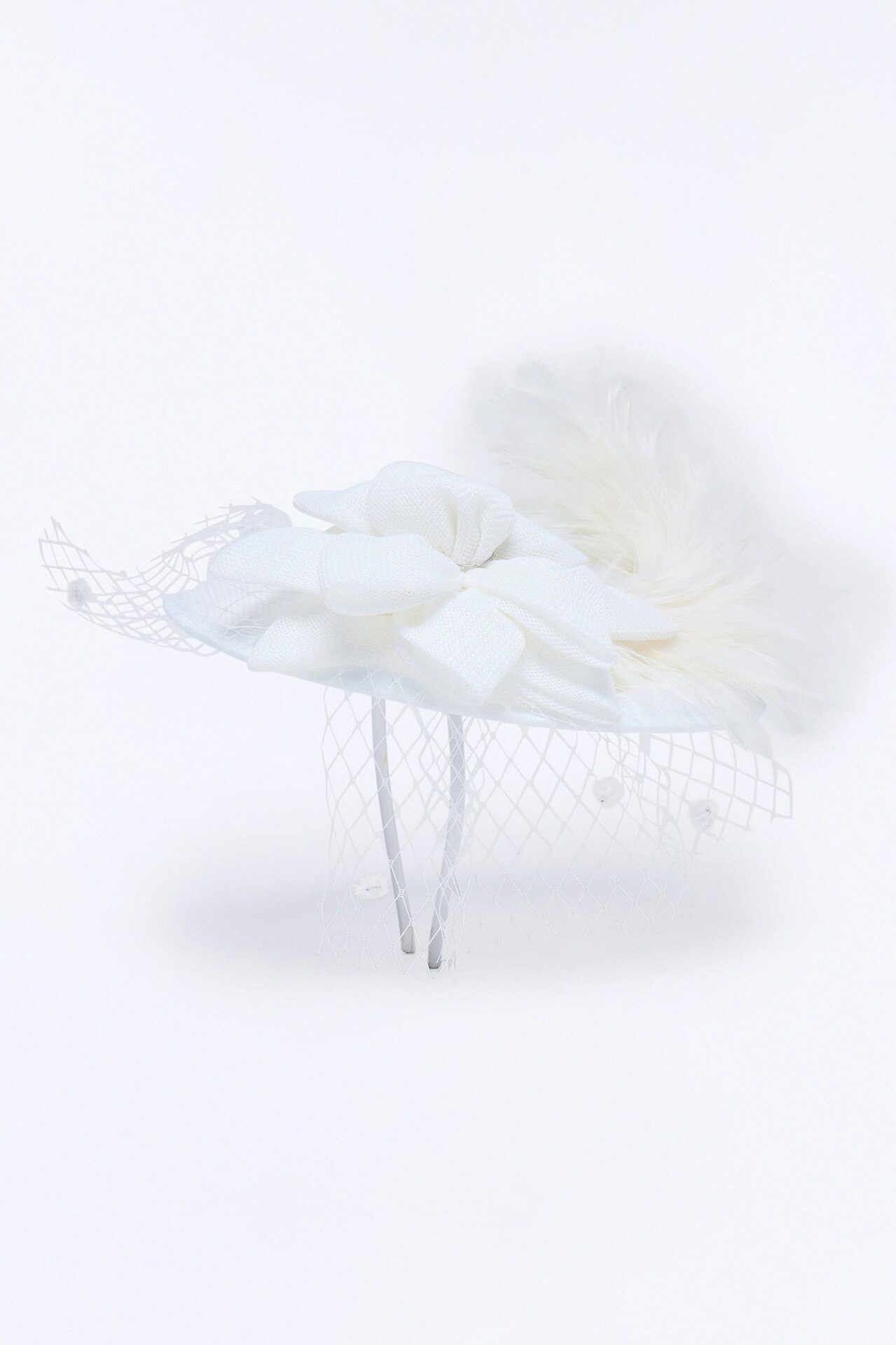 Talk Derby To Me Fascinator - White
