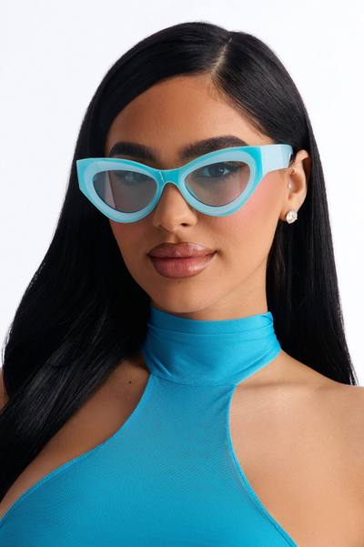Lost In The Clouds Sunglasses - Light Blue
