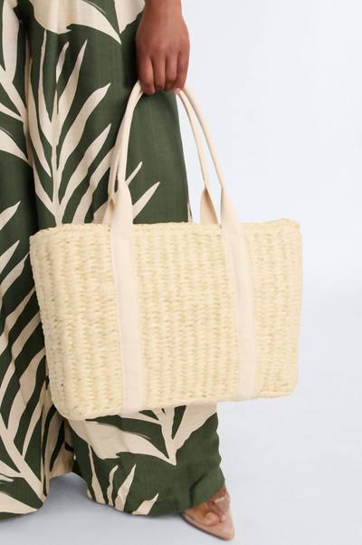 Picnic Perfect Insulated Straw Tote - Natural
