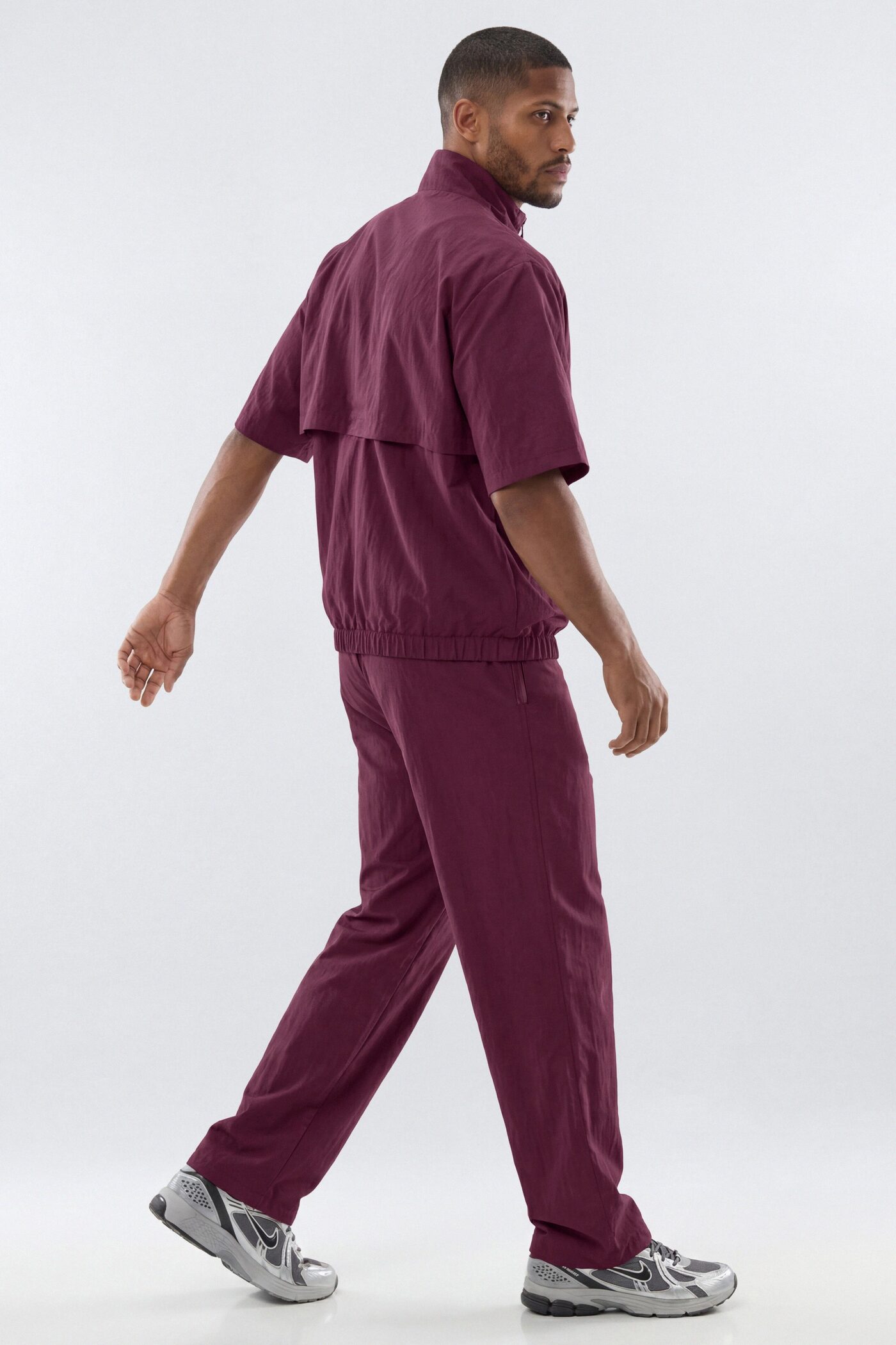 CoreNylon Short Sleeve Quarter Zip Jacket Top - Merlot