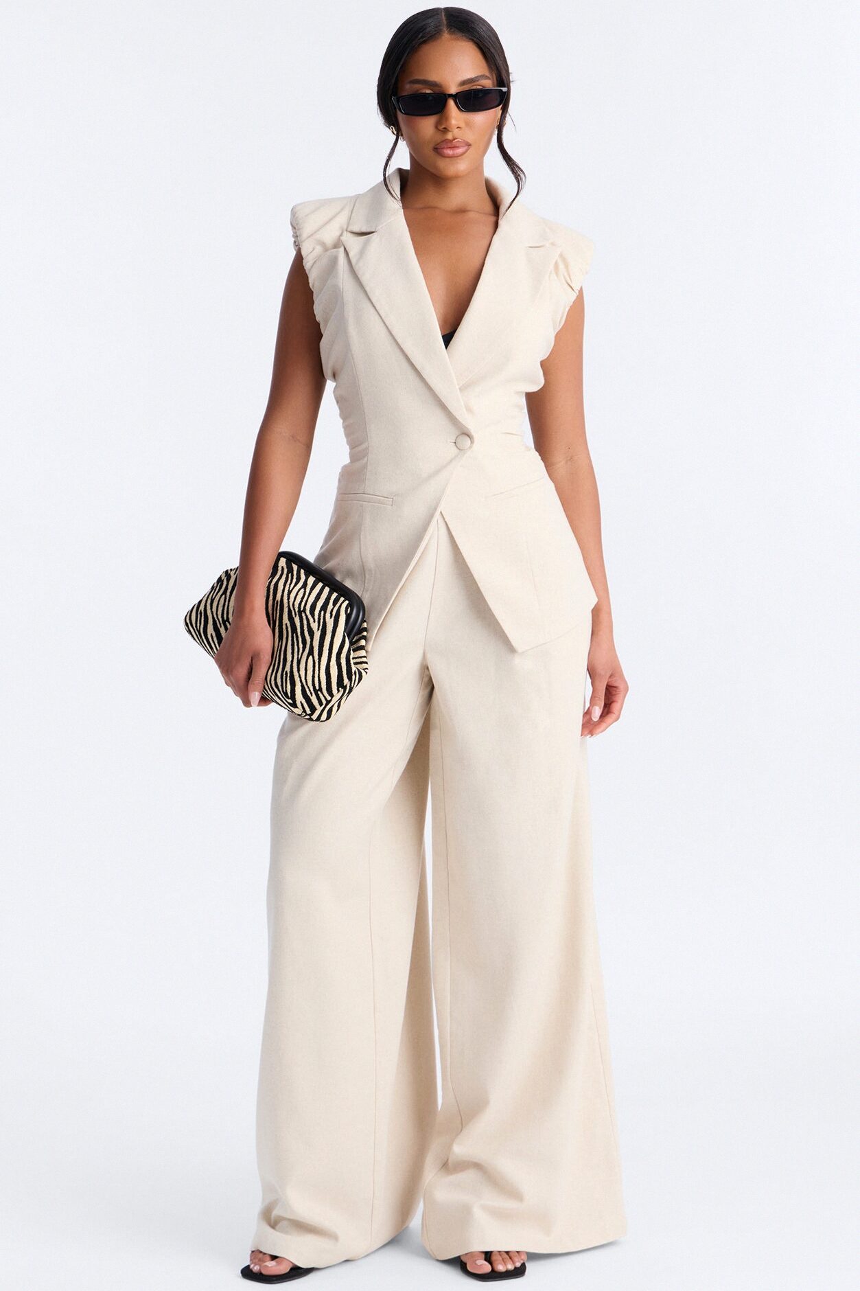 Nhulla Sleeveless Ruched Linen Blazer - Natural