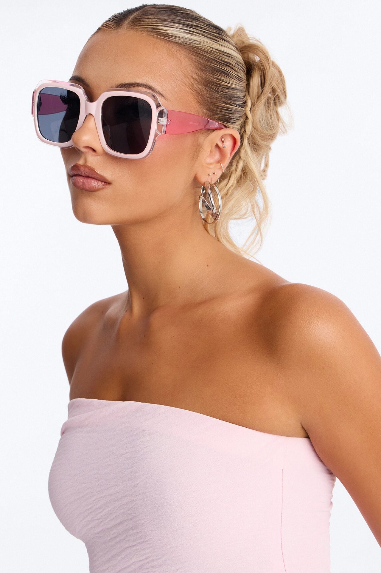 Feminine Flare Sunglasses - Pink