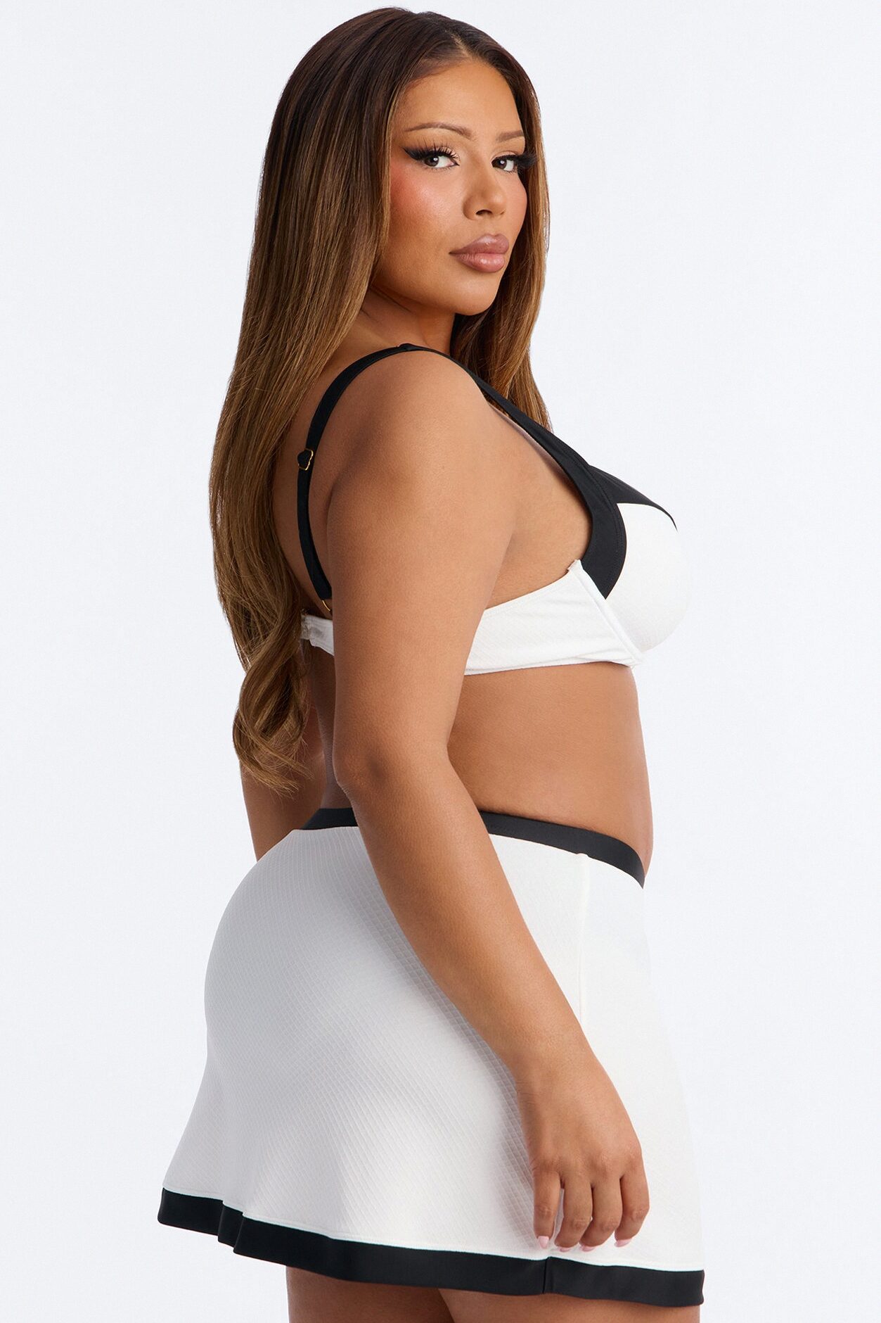 At The Resort Colorblock Underwire Skort 2 Piece Bikini - White/Black