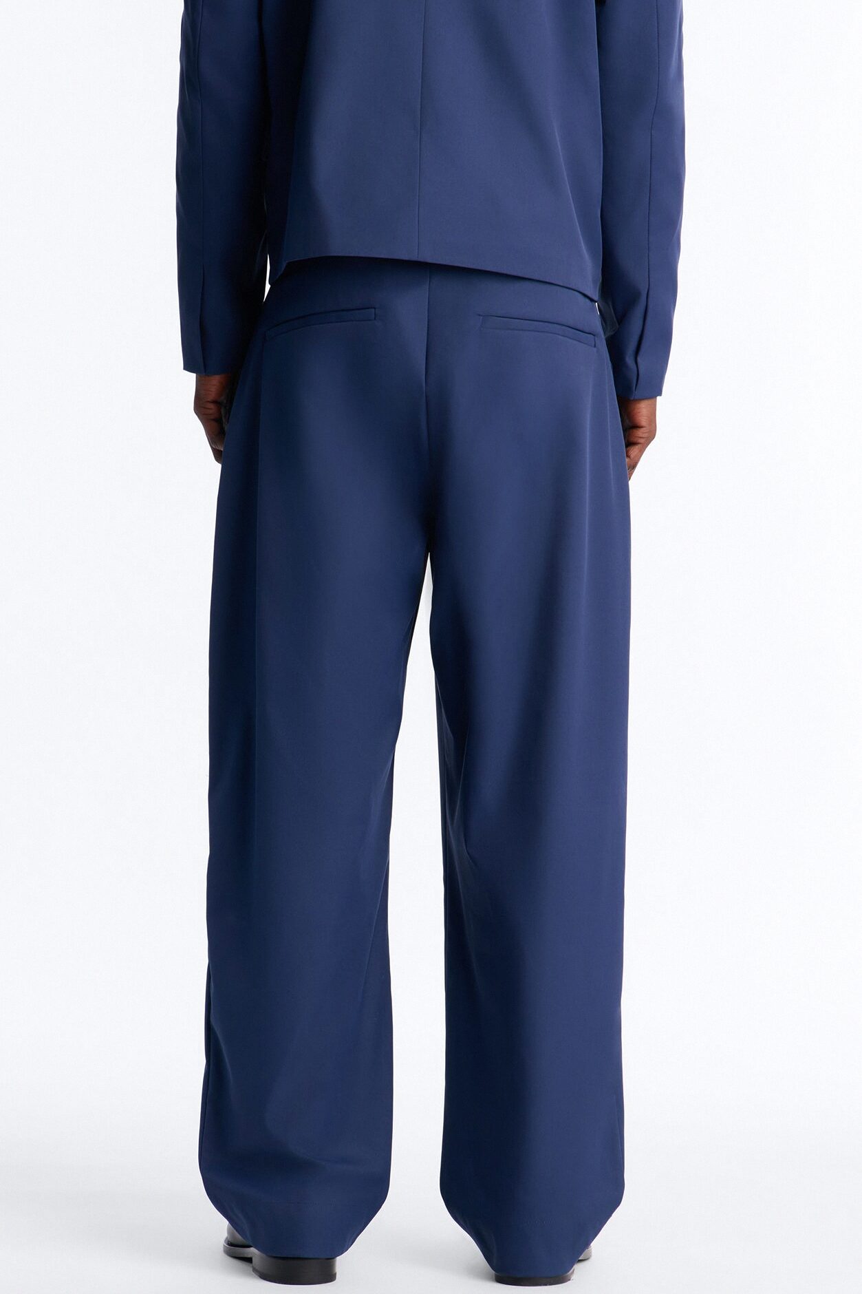 Relaxed Straight Heirloom Pleated Trouser - Navy