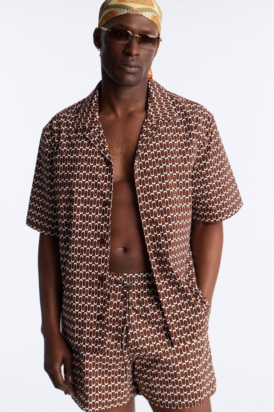 Relaxed Disco Plunge Geometric Cuban Collar Button Up Shirt - Brown/combo