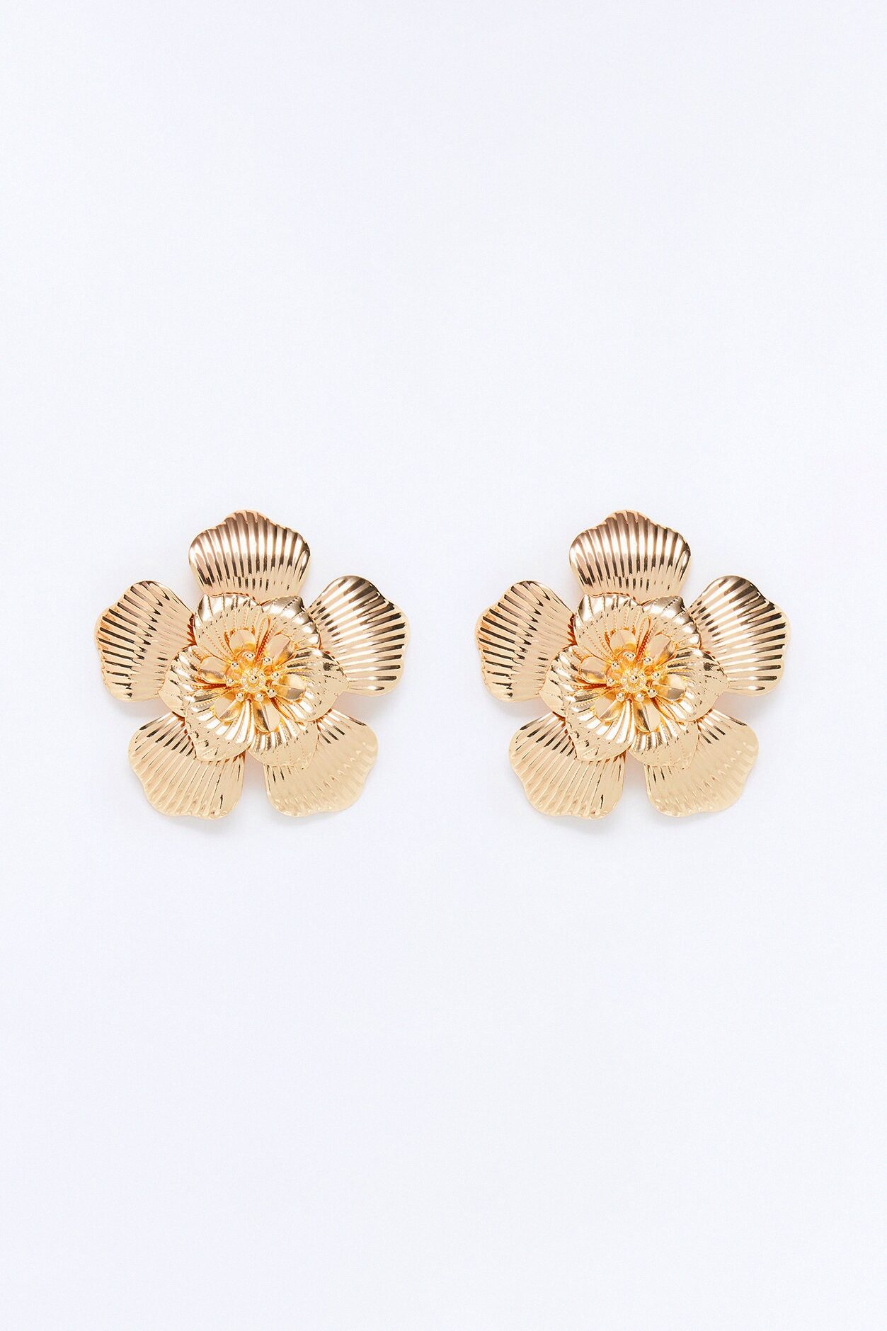 Sunlit Petals Earrings - Gold
