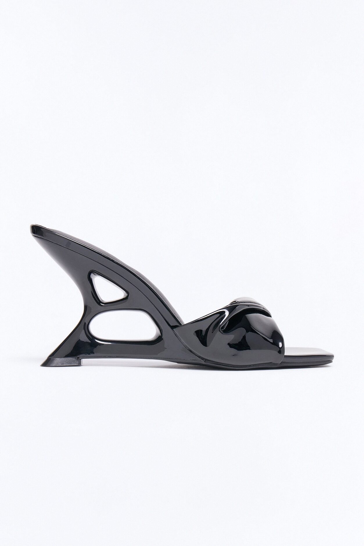 Ila Novelty Wedges - Black