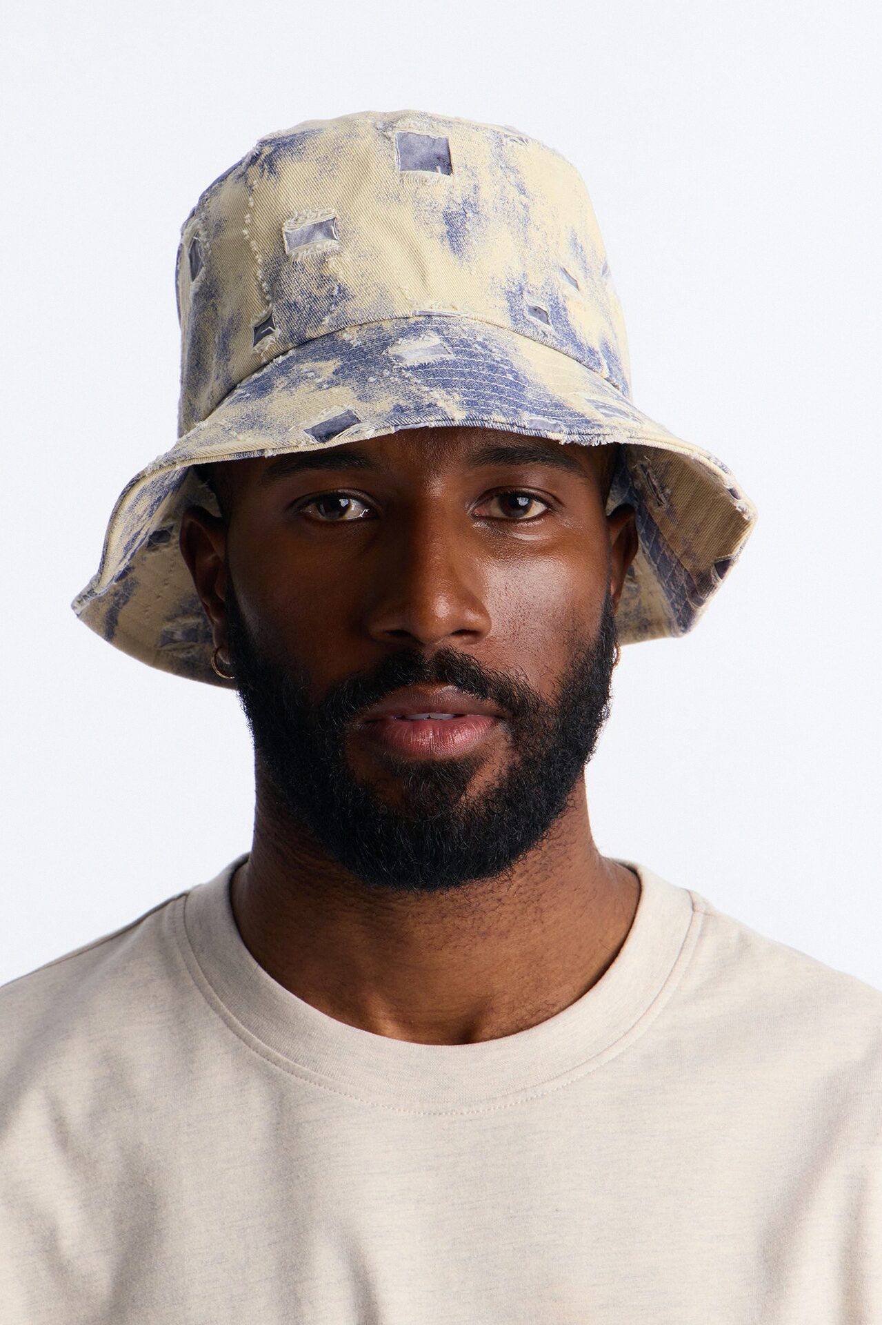 Distressed Detail Painted Denim Bucket Hat - Cream/combo