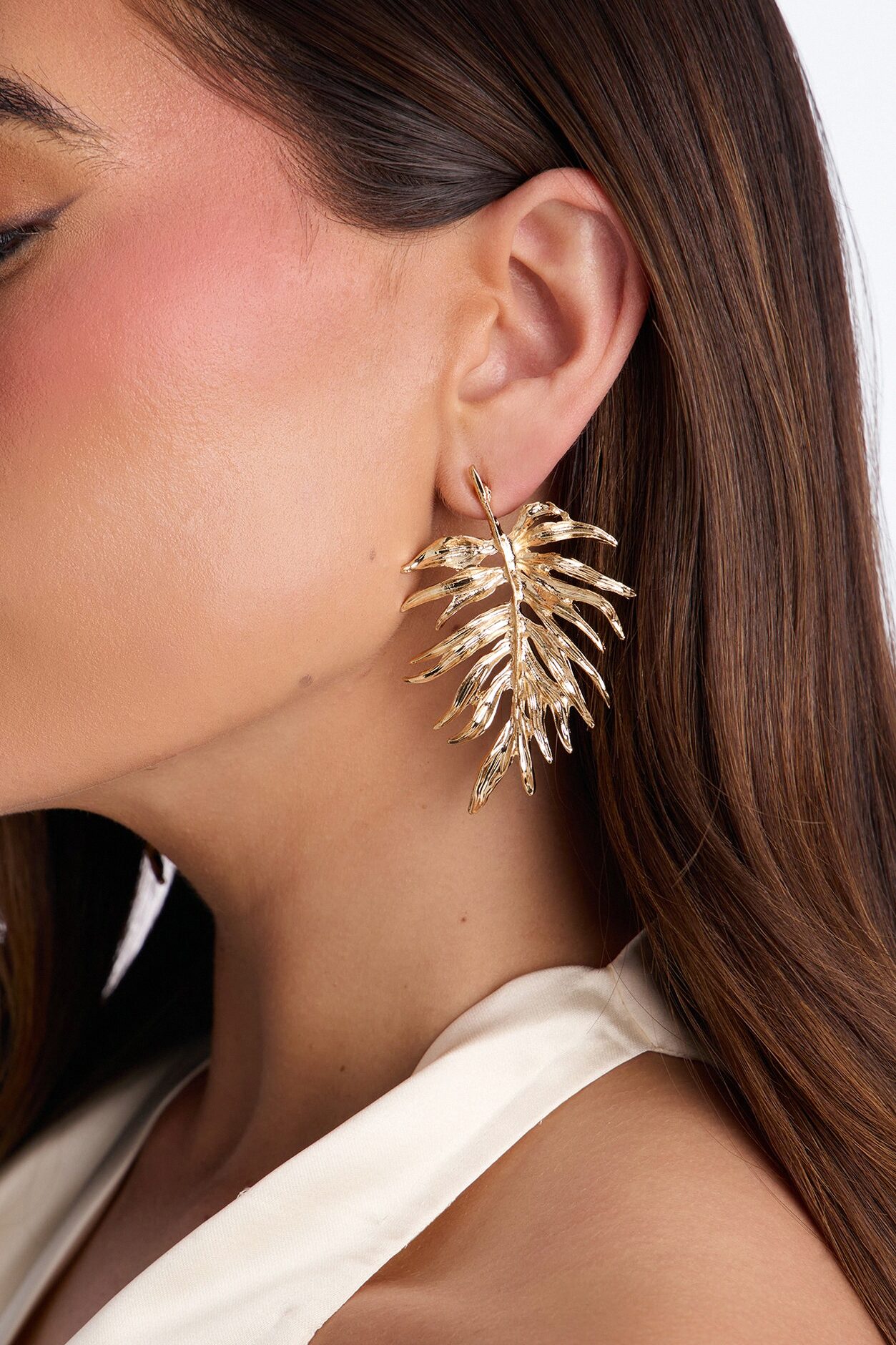 Leaf Me Alone Drop Earrings - Gold