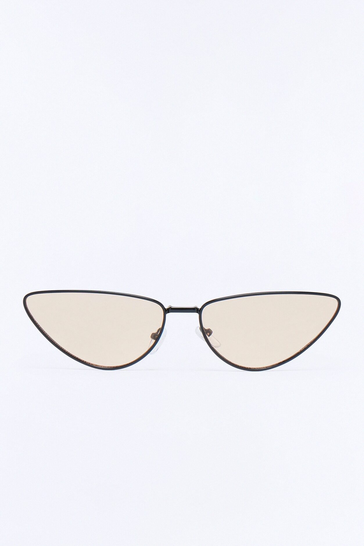 Soaking Up The Moment Sunglasses - Black/combo