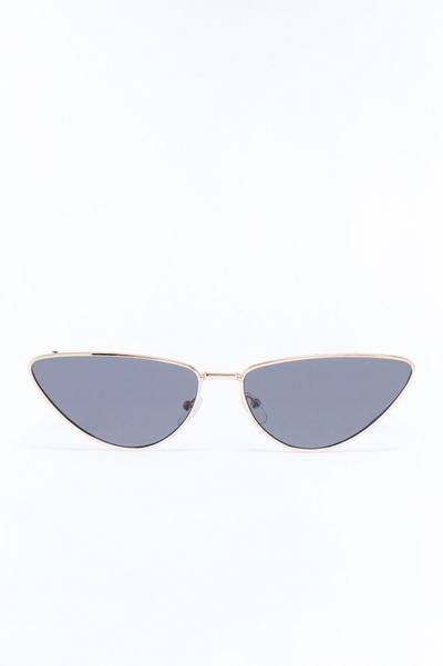 Soaking Up The Moment Sunglasses - Gold/Smoke