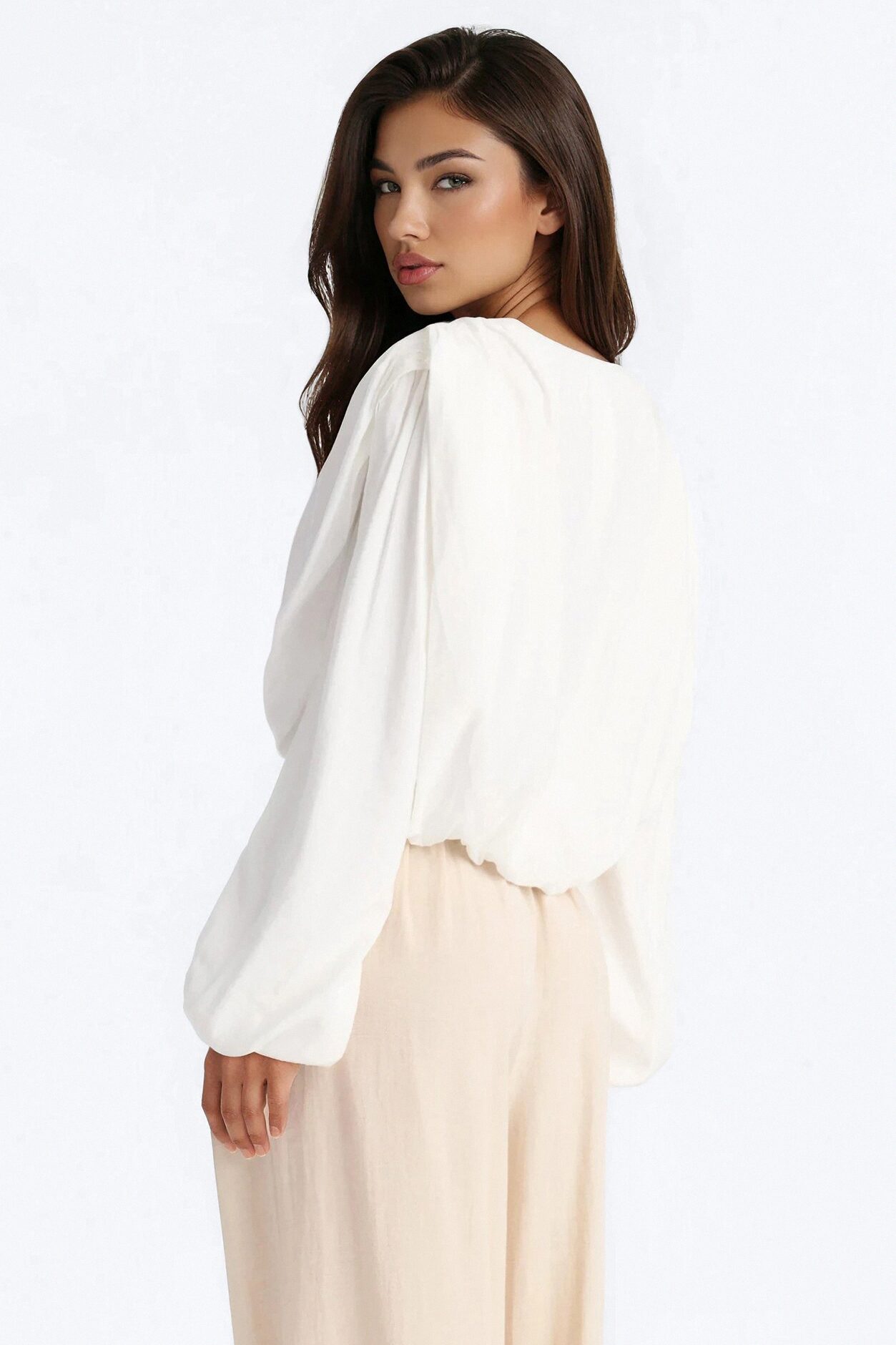 Tonight's Aesthetic Ruched Blouse - White