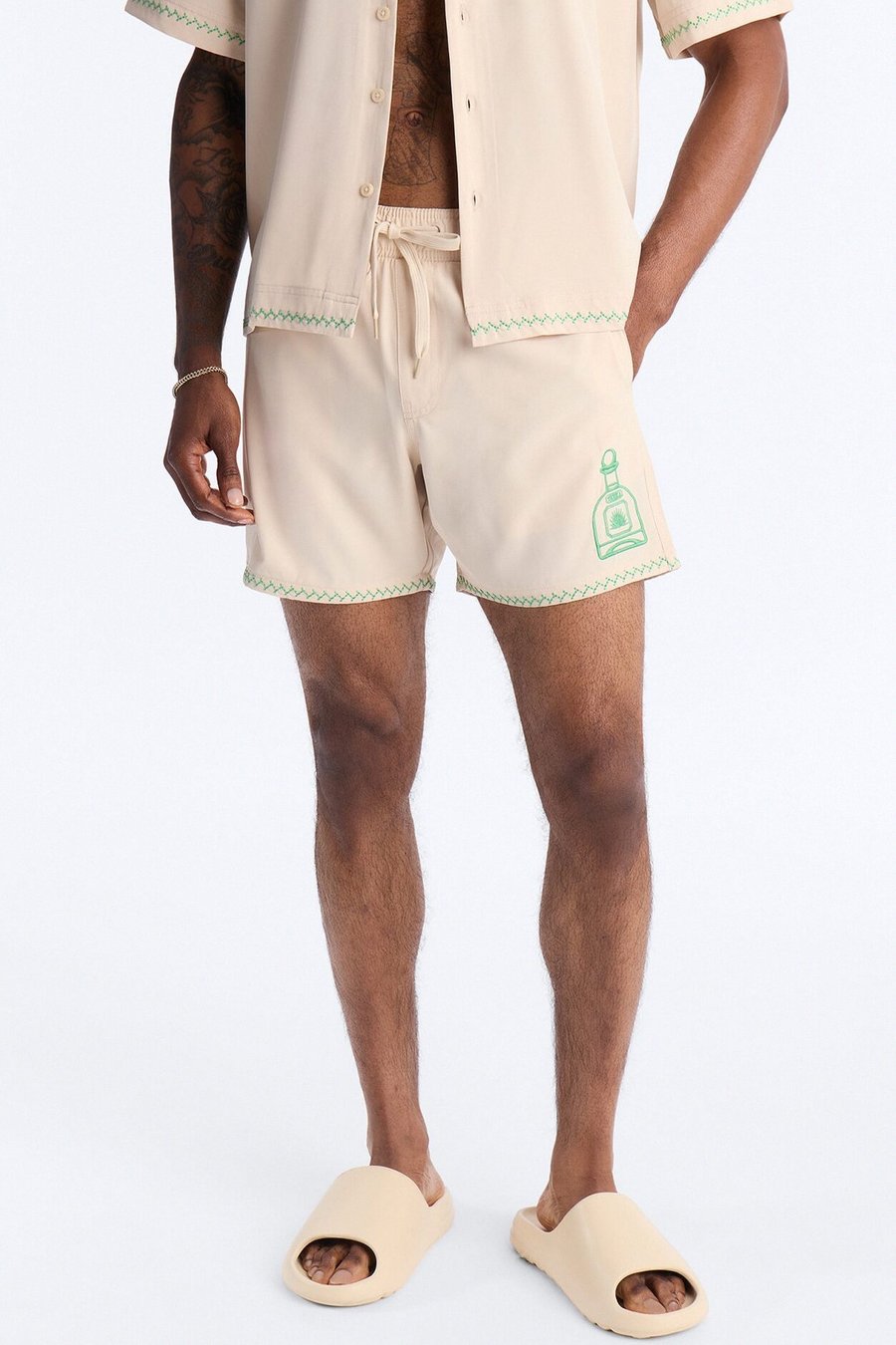 Agave Palm Embroidered Swim Trunk 7″ - White