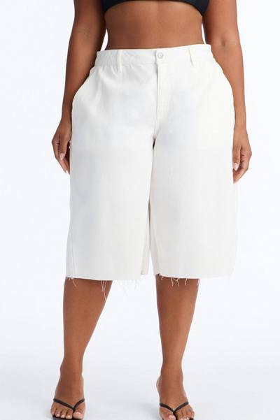Caroline Twill Side Pleat Low Rise Bermuda Short - Ivory