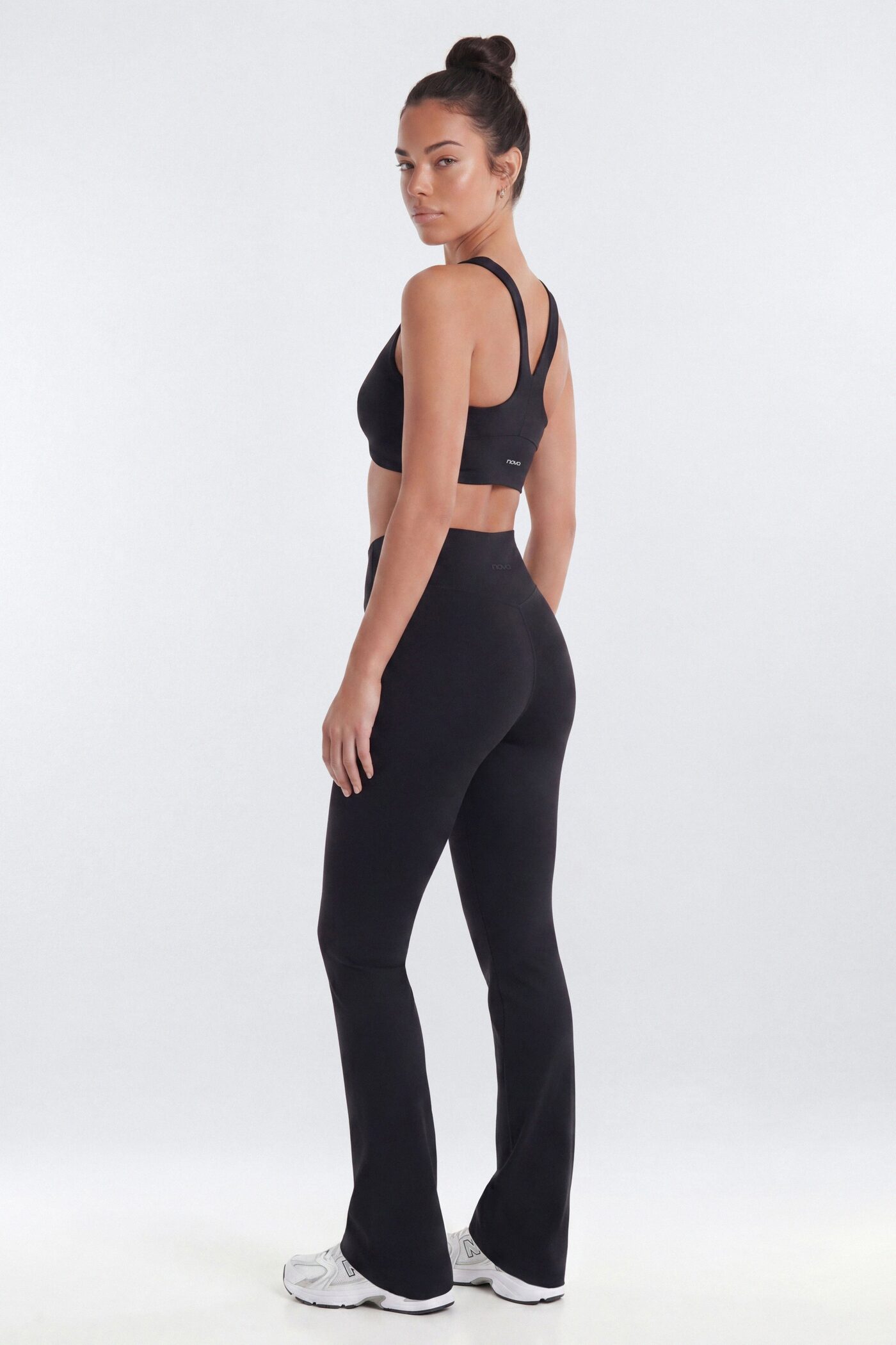 CloudForm™ 32″ Flare Legging - Black