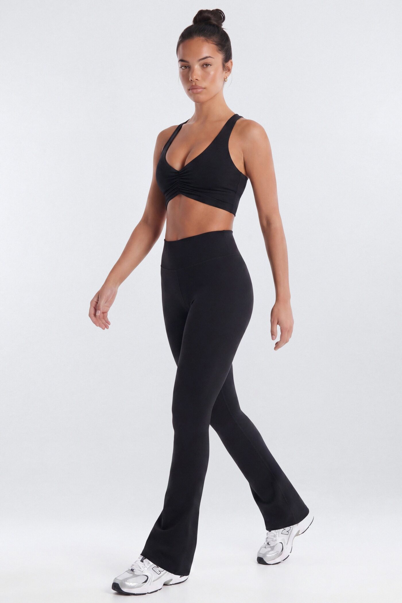 CloudForm™ 32″ Flare Legging - Black