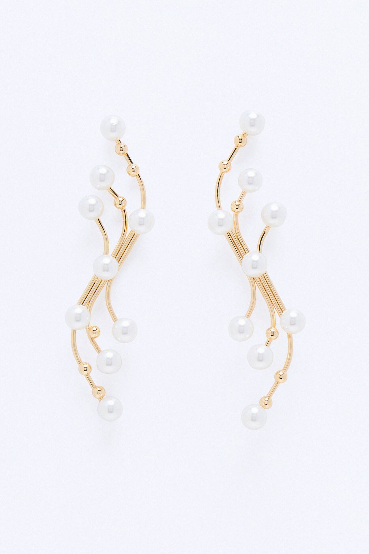 Together Everywhere Pearl Earrings - Gold