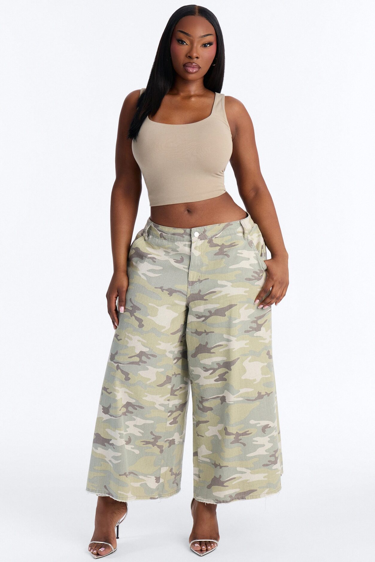 Clover Low Rise Cropped Camo Wide Leg Pant - Camouflage