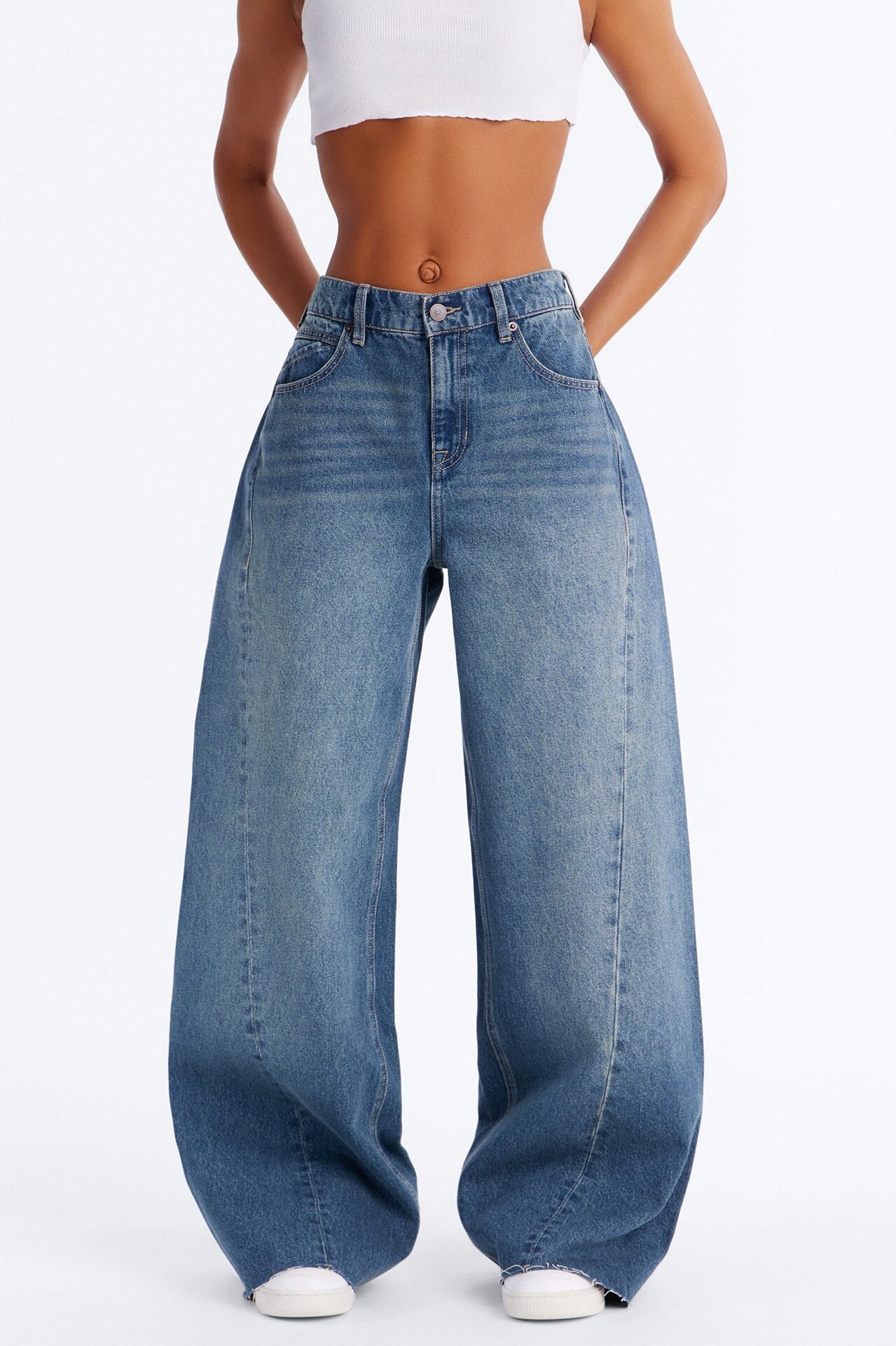 Serrano Drop Waist Wide Leg Jeans - Medium Wash