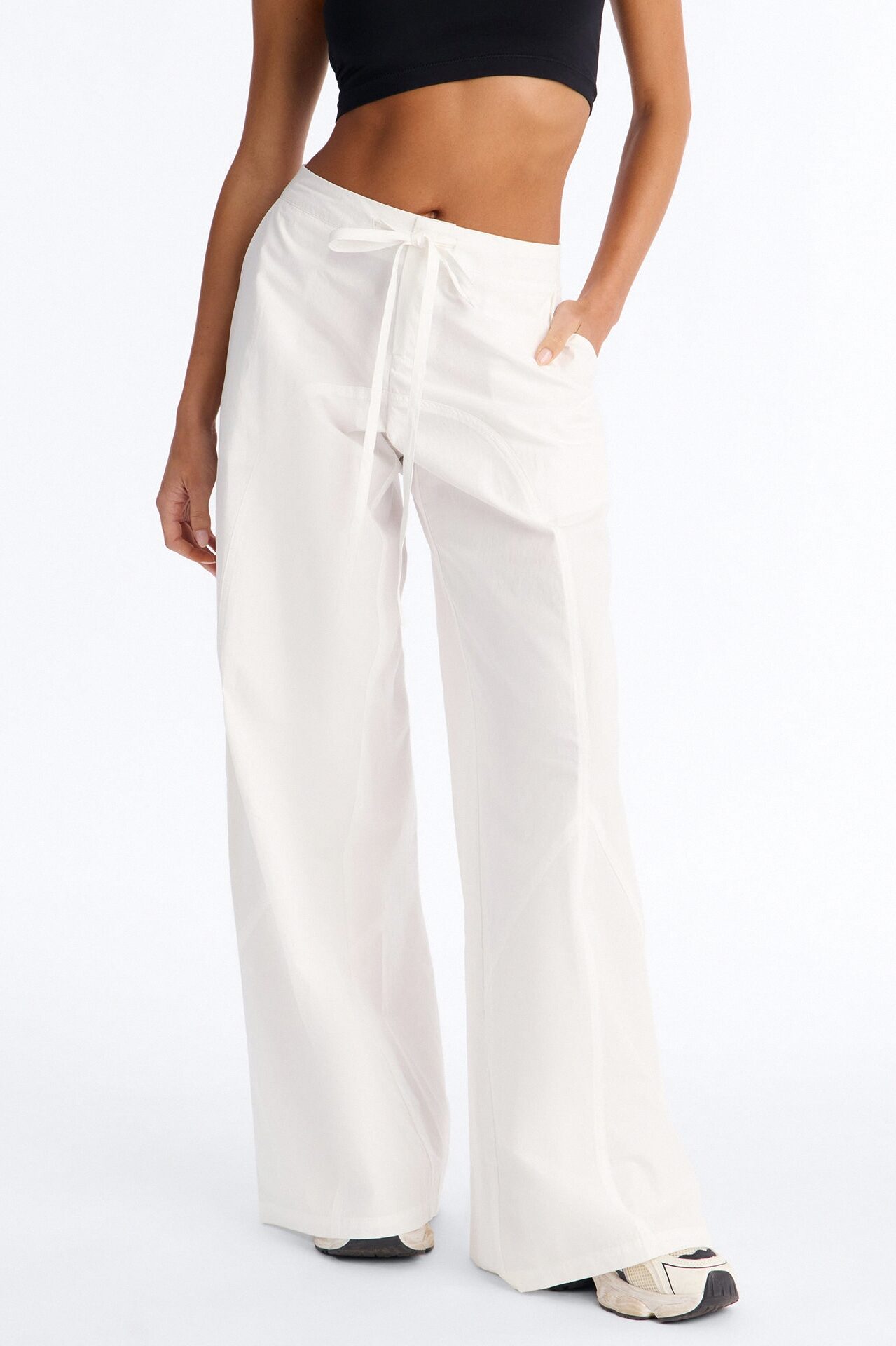 Maggie Low Rise Cotton Wide Leg Pant - White