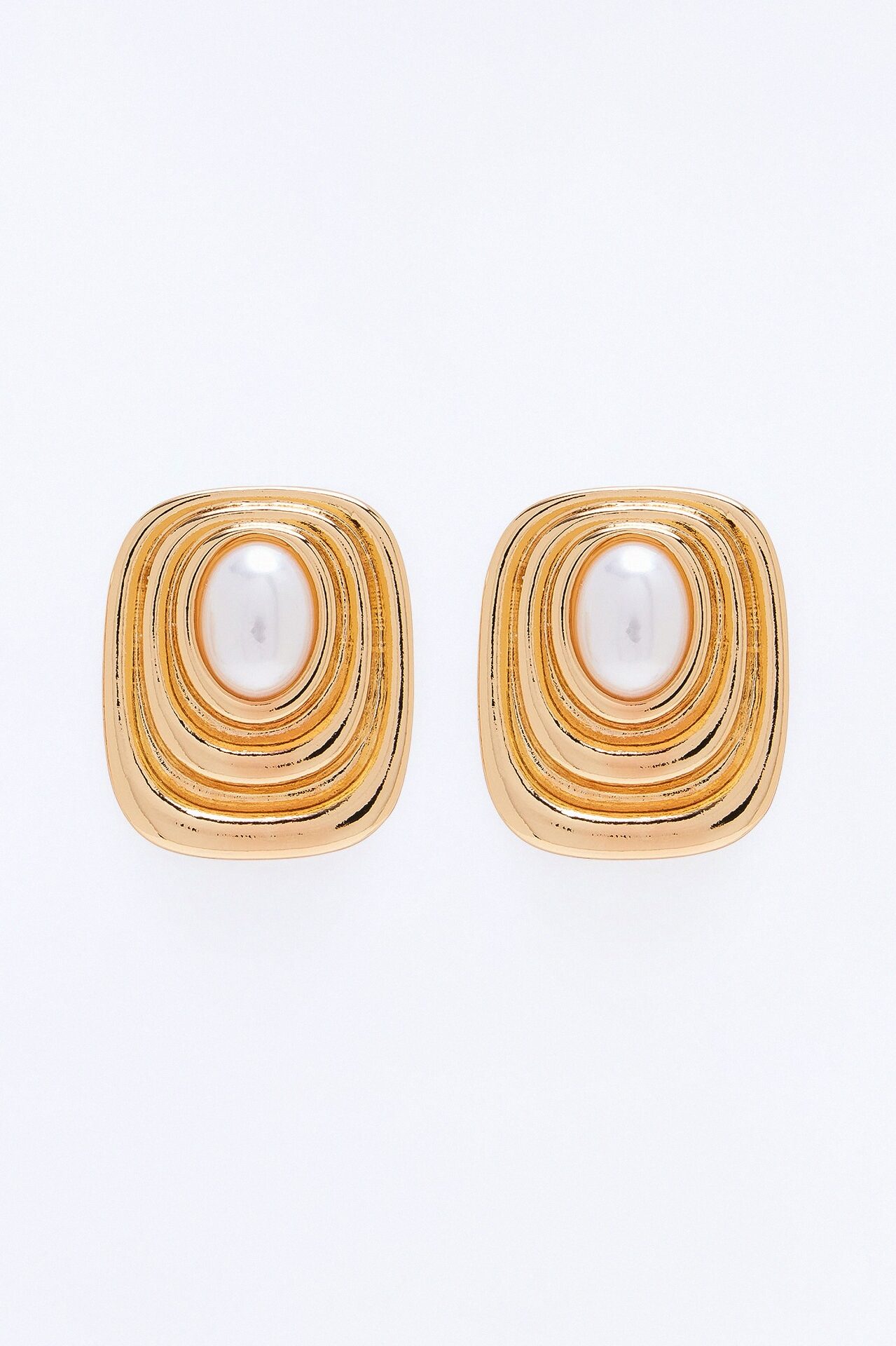 Jardin Chic Stud Earrings - Gold