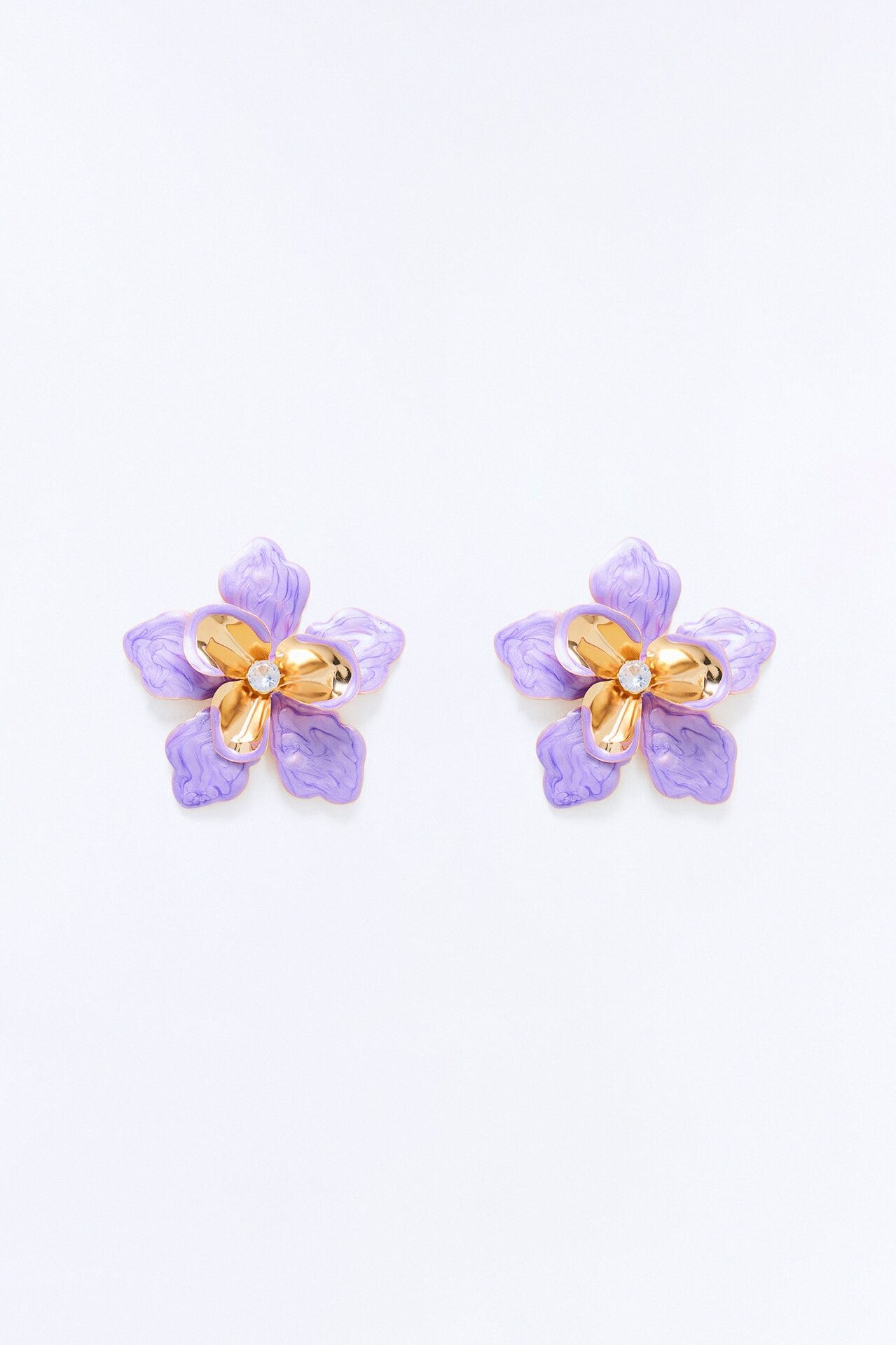 Island Hibiscus Stud Earrings - Lavender