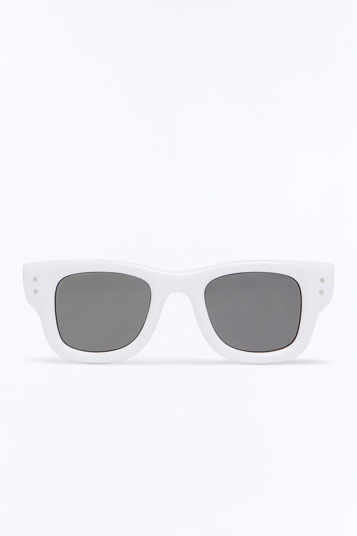 So Care Free Sunglasses - White