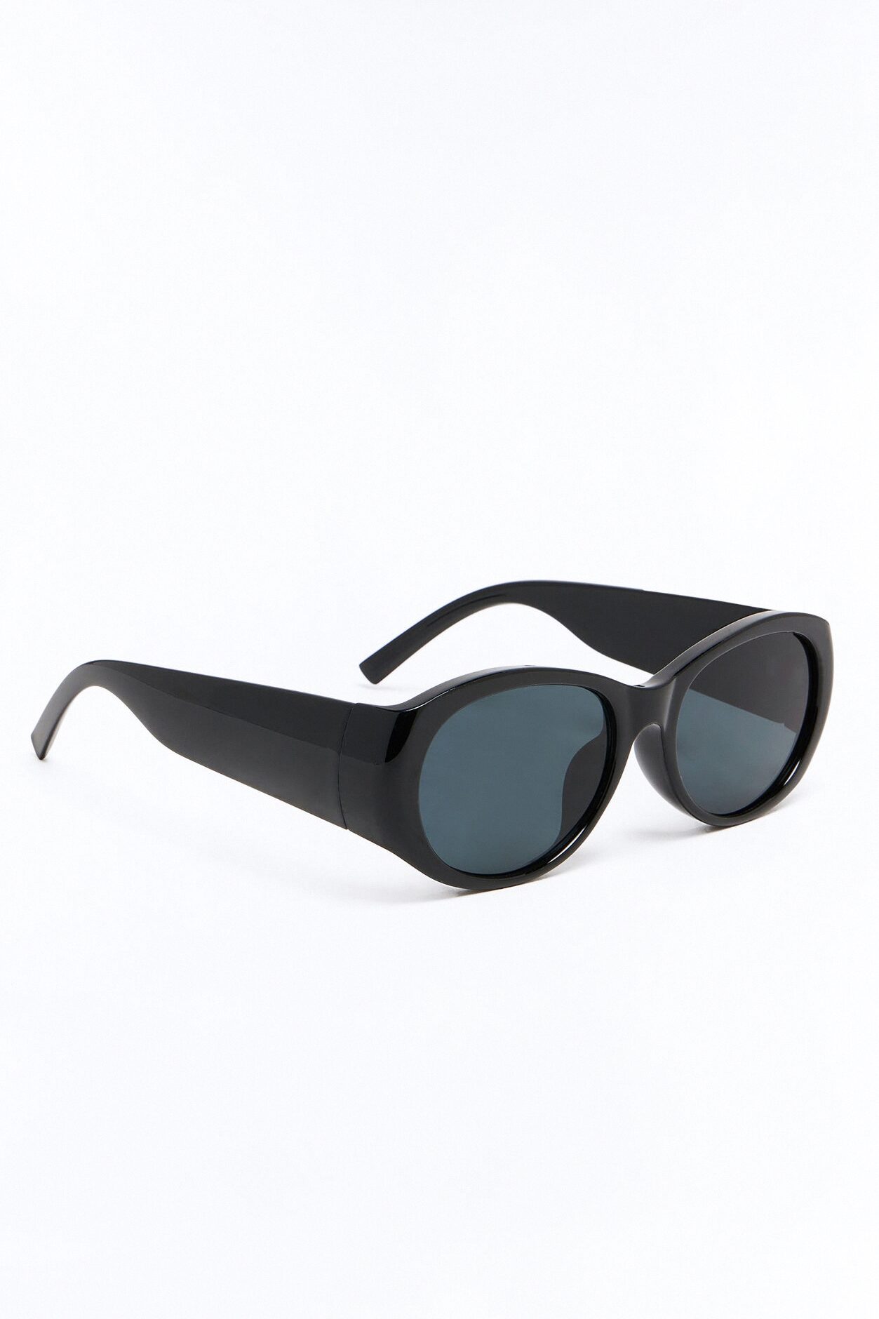 Worldly View Sunglasses - Black