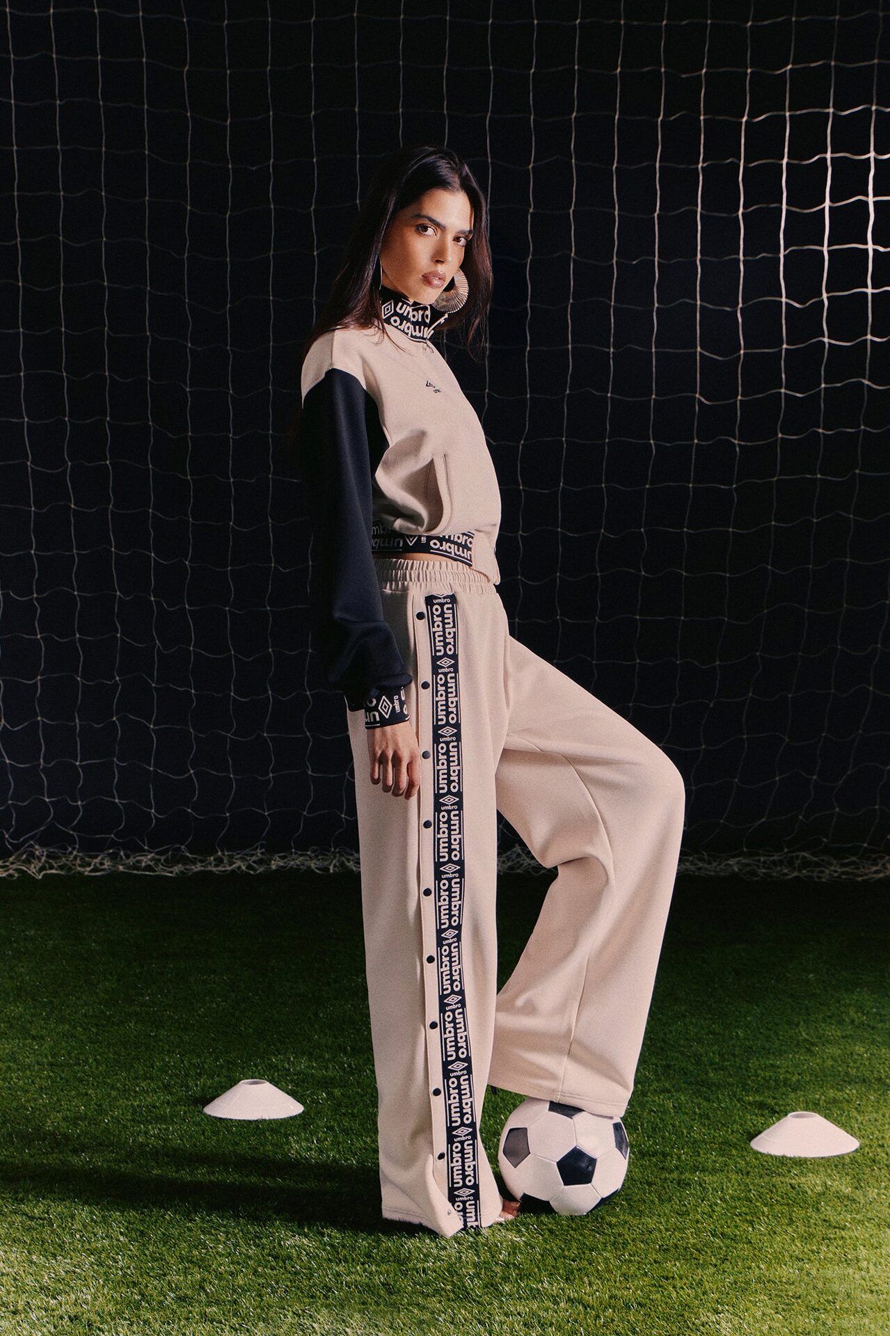 Umbro Scuba Panel Side Snap Pants - Cream/combo