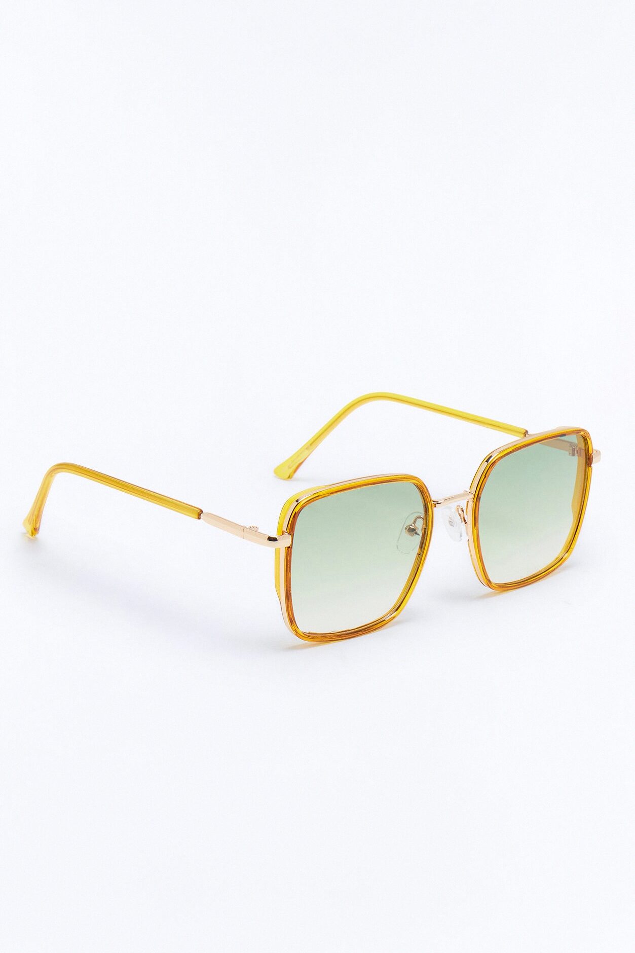 Best Behavior Baddie Sunglasses - Yellow