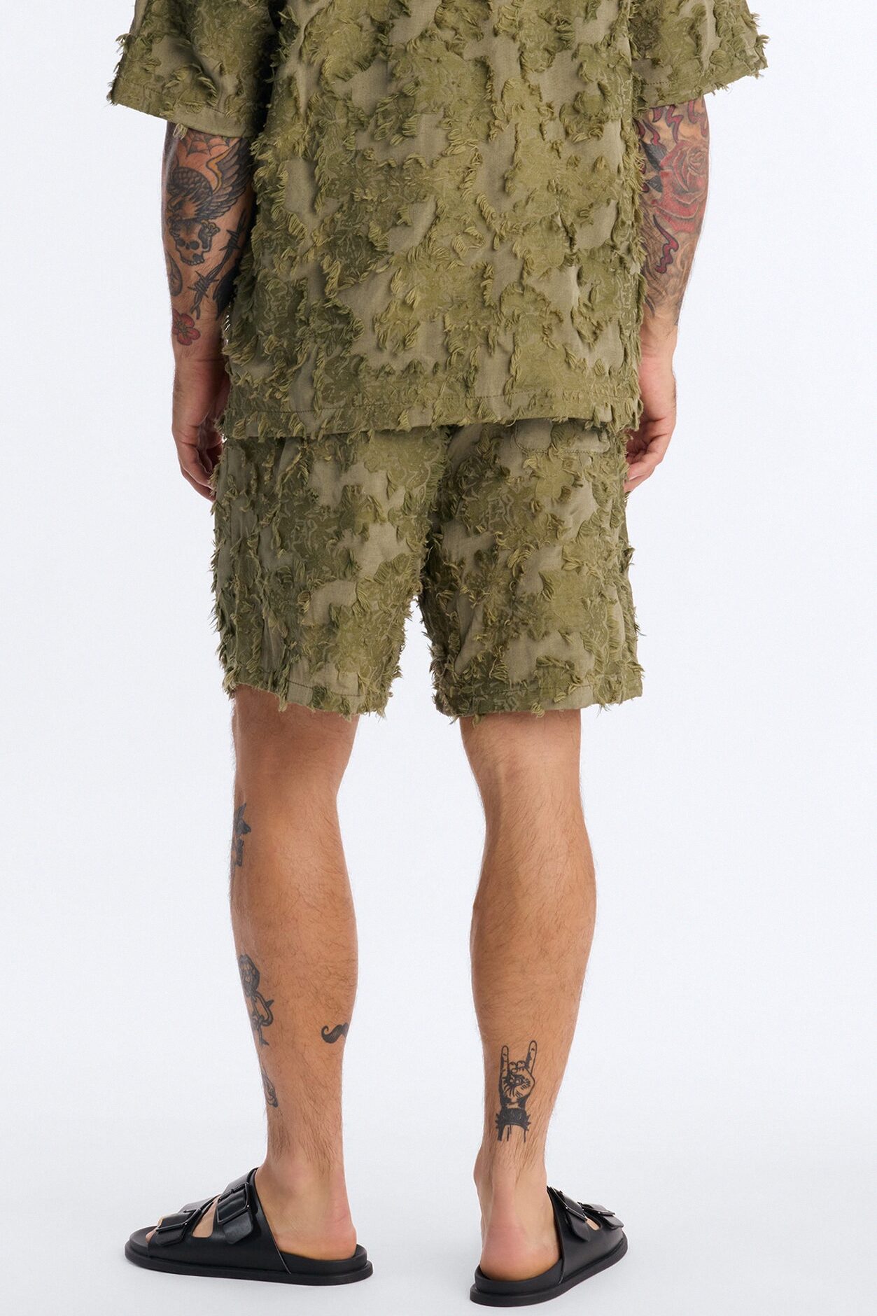 Relaxed Sandworm Dune Short - Olive