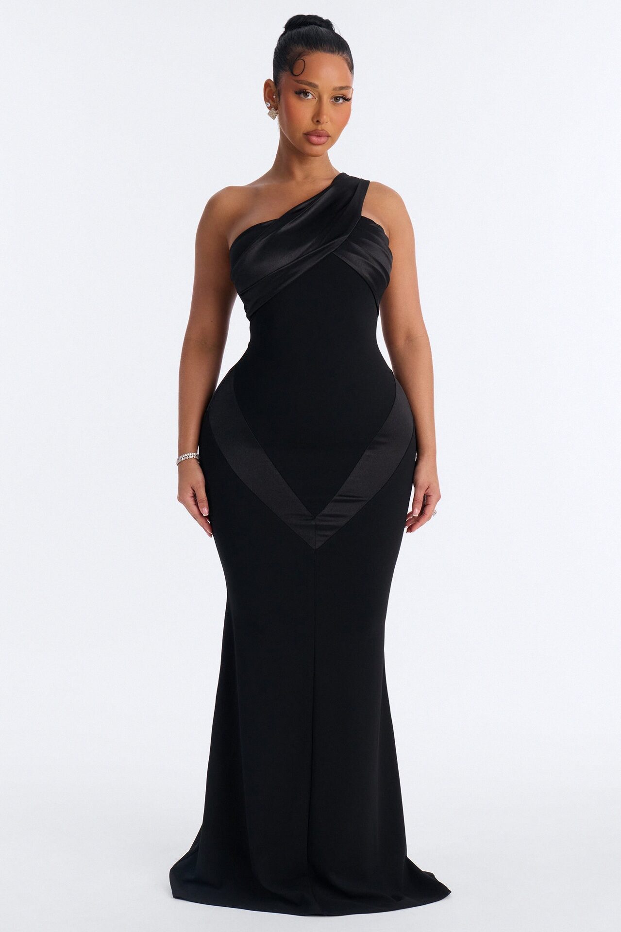 Immediate Yes One Shoulder Gown - Black