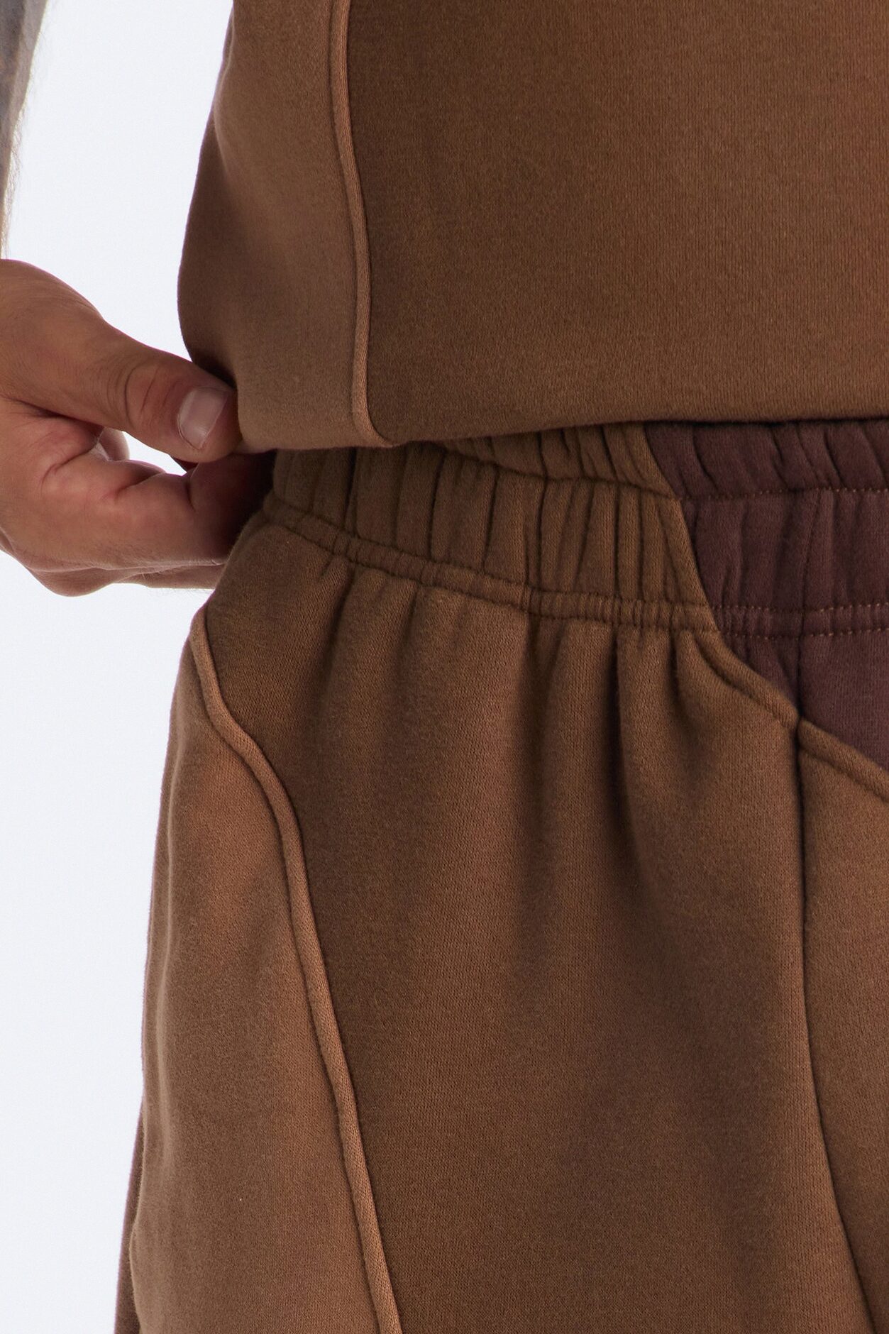 Neapolitan Paneled Relaxed Sweatshort - Brown/combo