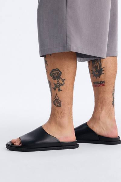 Minimal Faux Leather Slip On Slide - Black