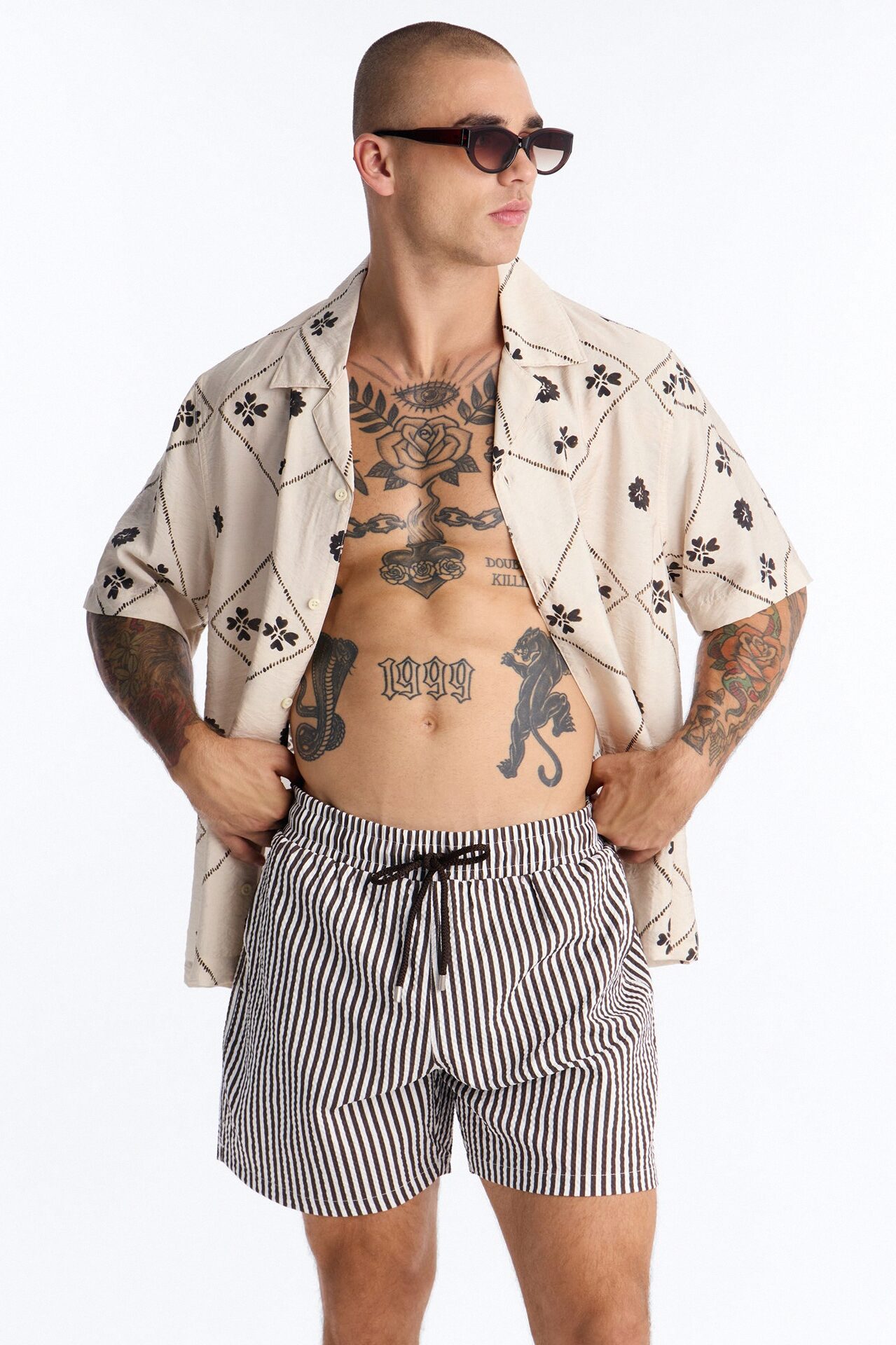 Striped Resort Seersucker Swim Trunk 6″ - Brown